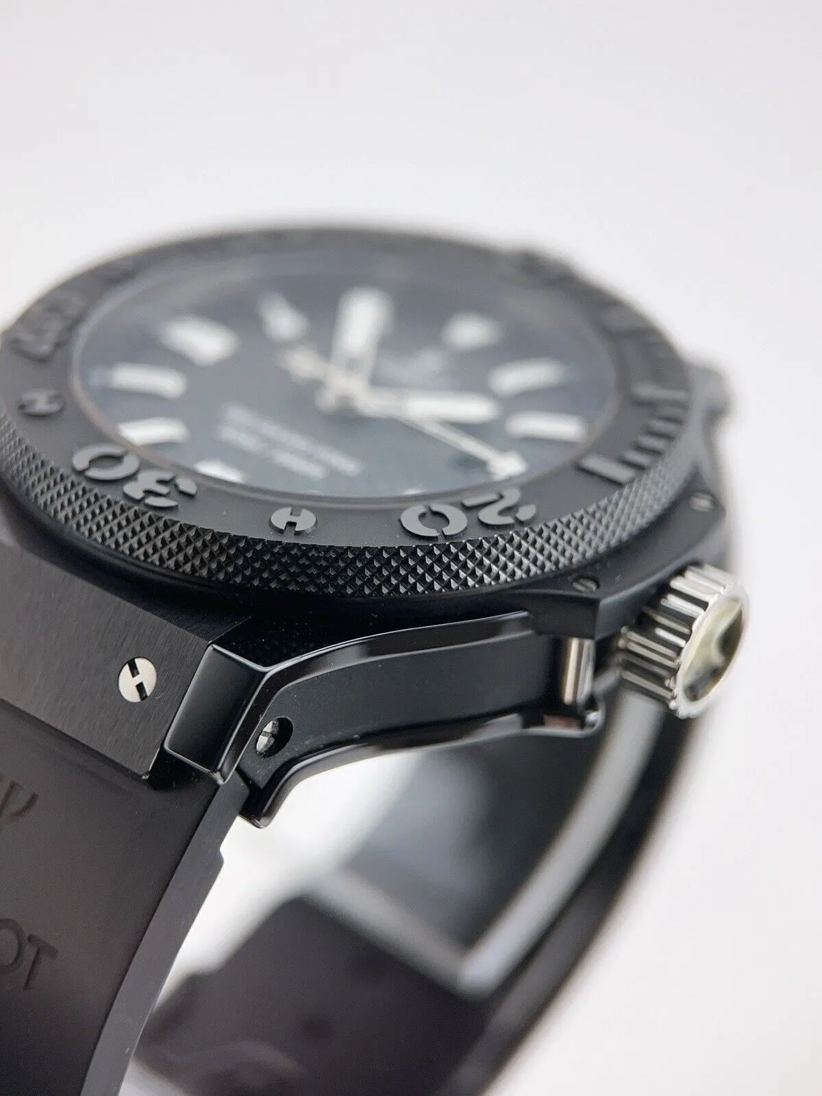 2012 Hublot Big Bang King Ceramic Black 48mm Automatic Men’s Watch 322.CM1770.RX