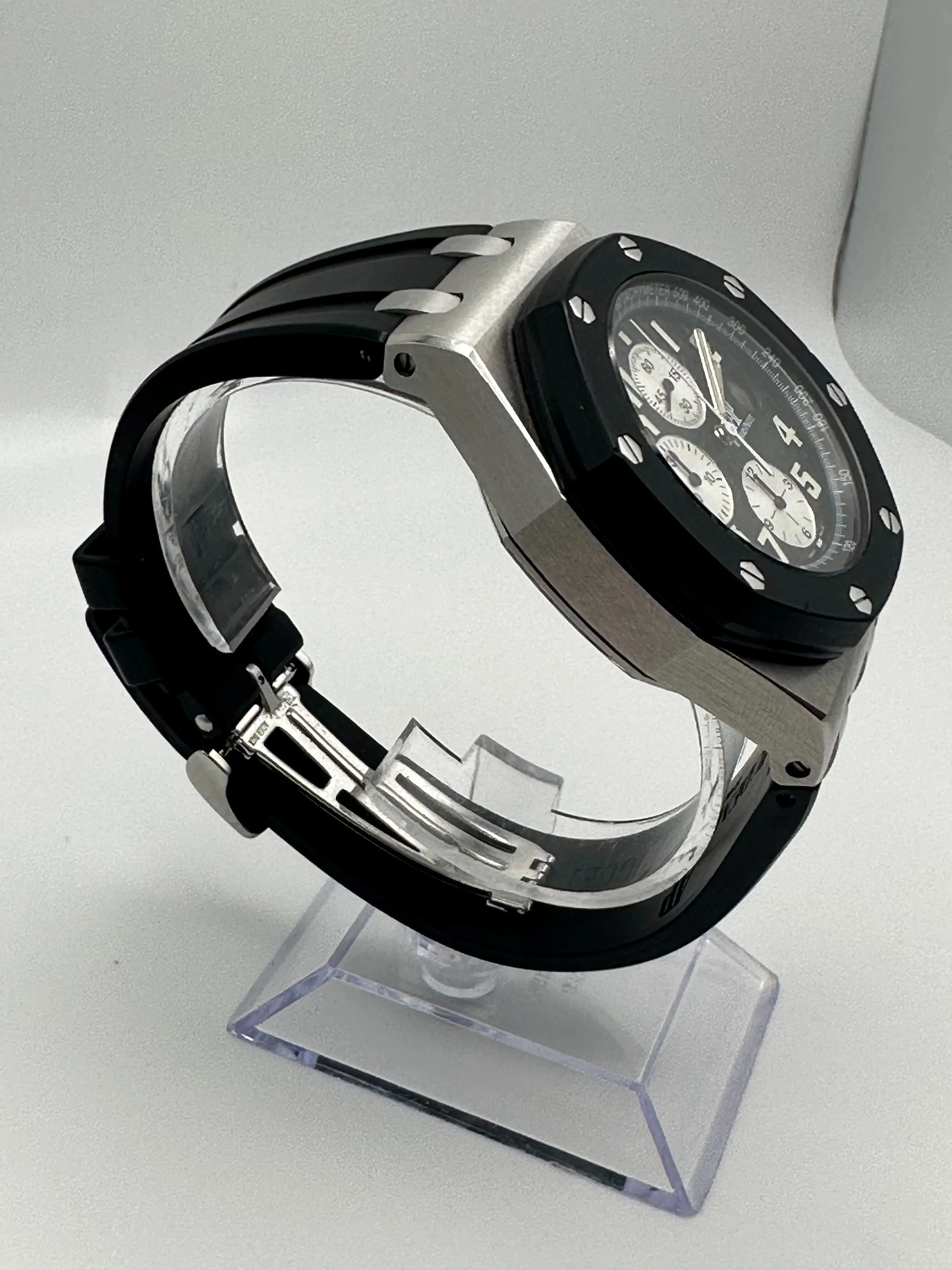A&P Luxury Watches Royal Oak Offshore 25940SK.OO.D002CA.01.A Stainless Steel Black Dial