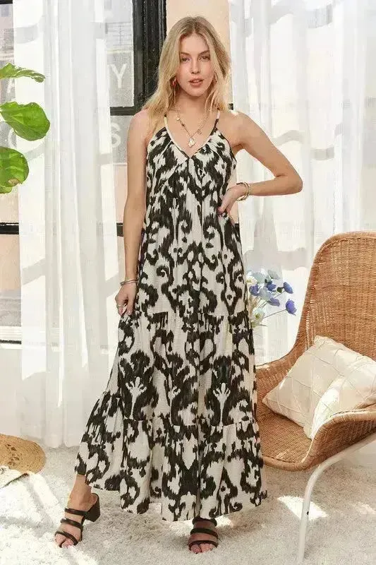 ADORA Crisscross Maxi Dress – Two-Tone V-Neck Evening Gown