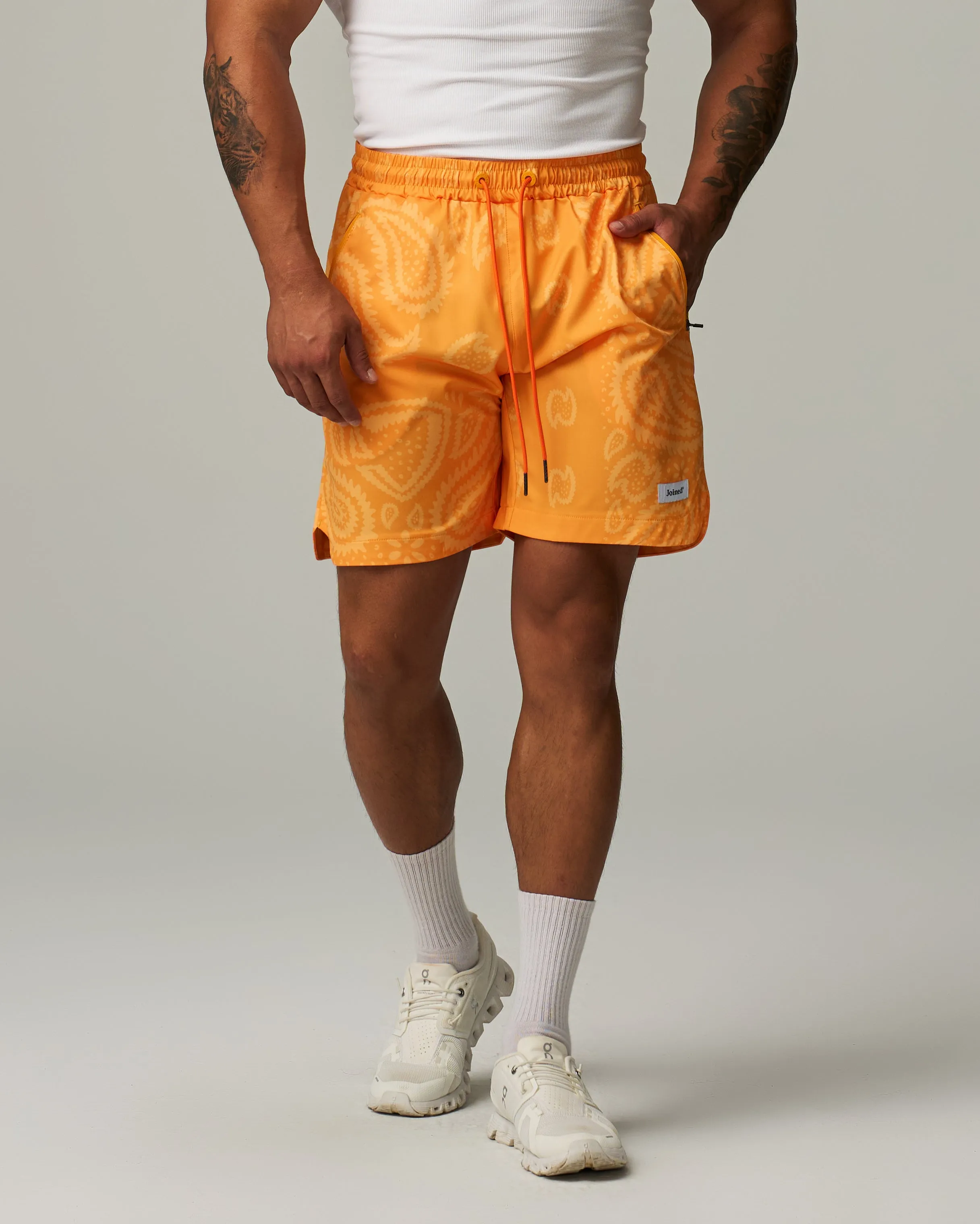 Amoeba Side Slit Stretch Shorts