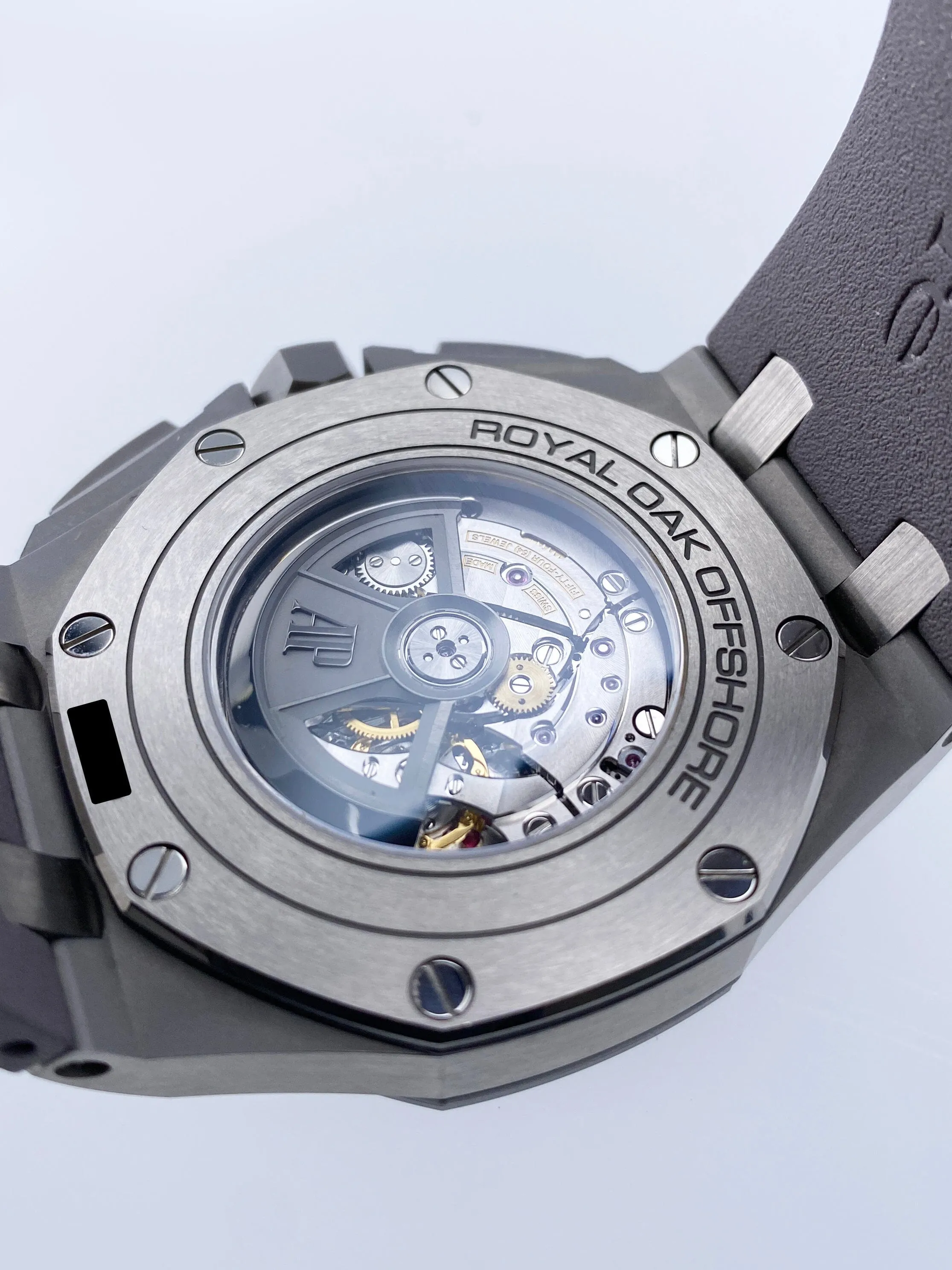 Audemars Piguet Royal Oak Offshore 26400IO Mens Watch