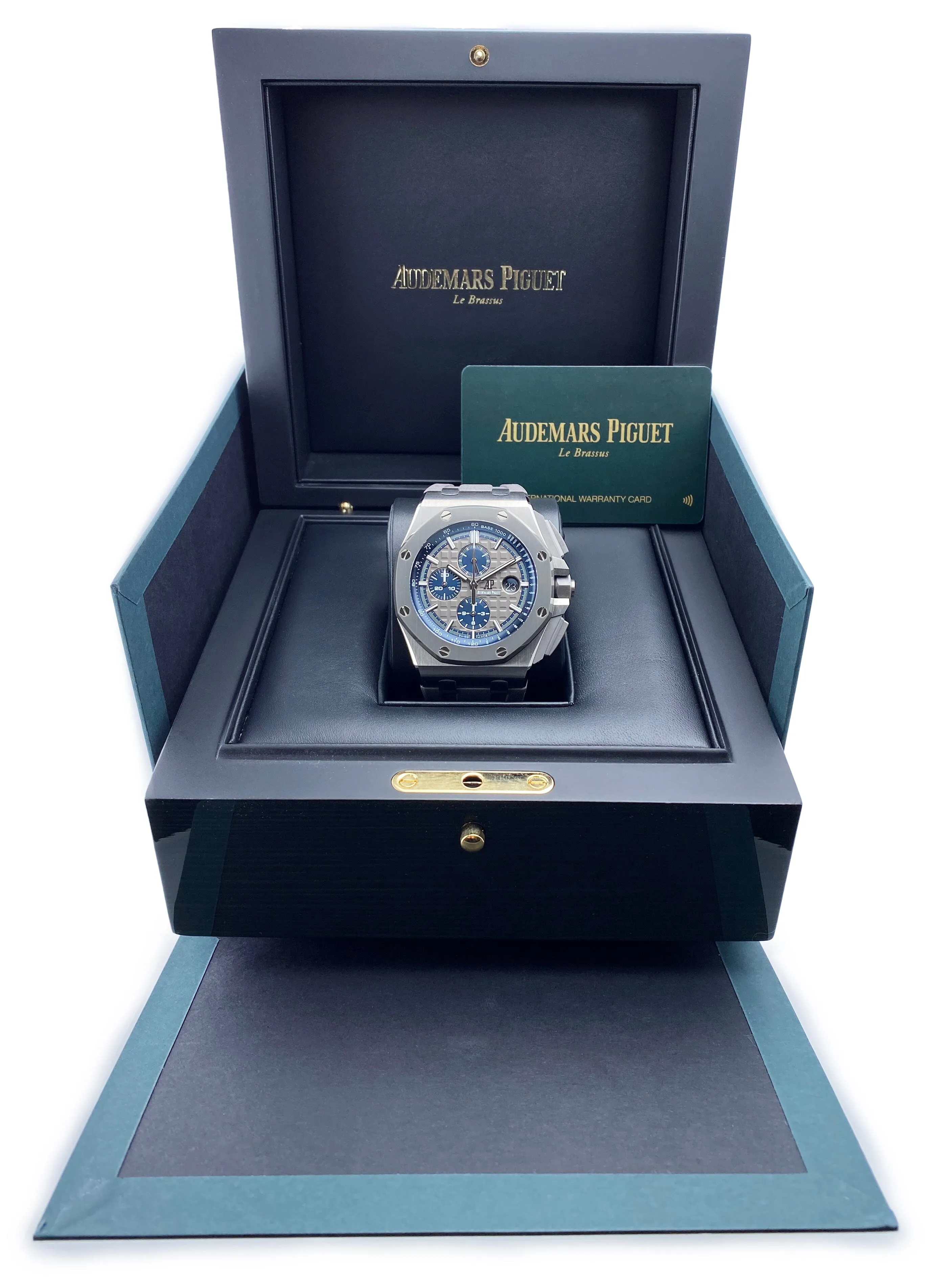Audemars Piguet Royal Oak Offshore 26400IO Mens Watch