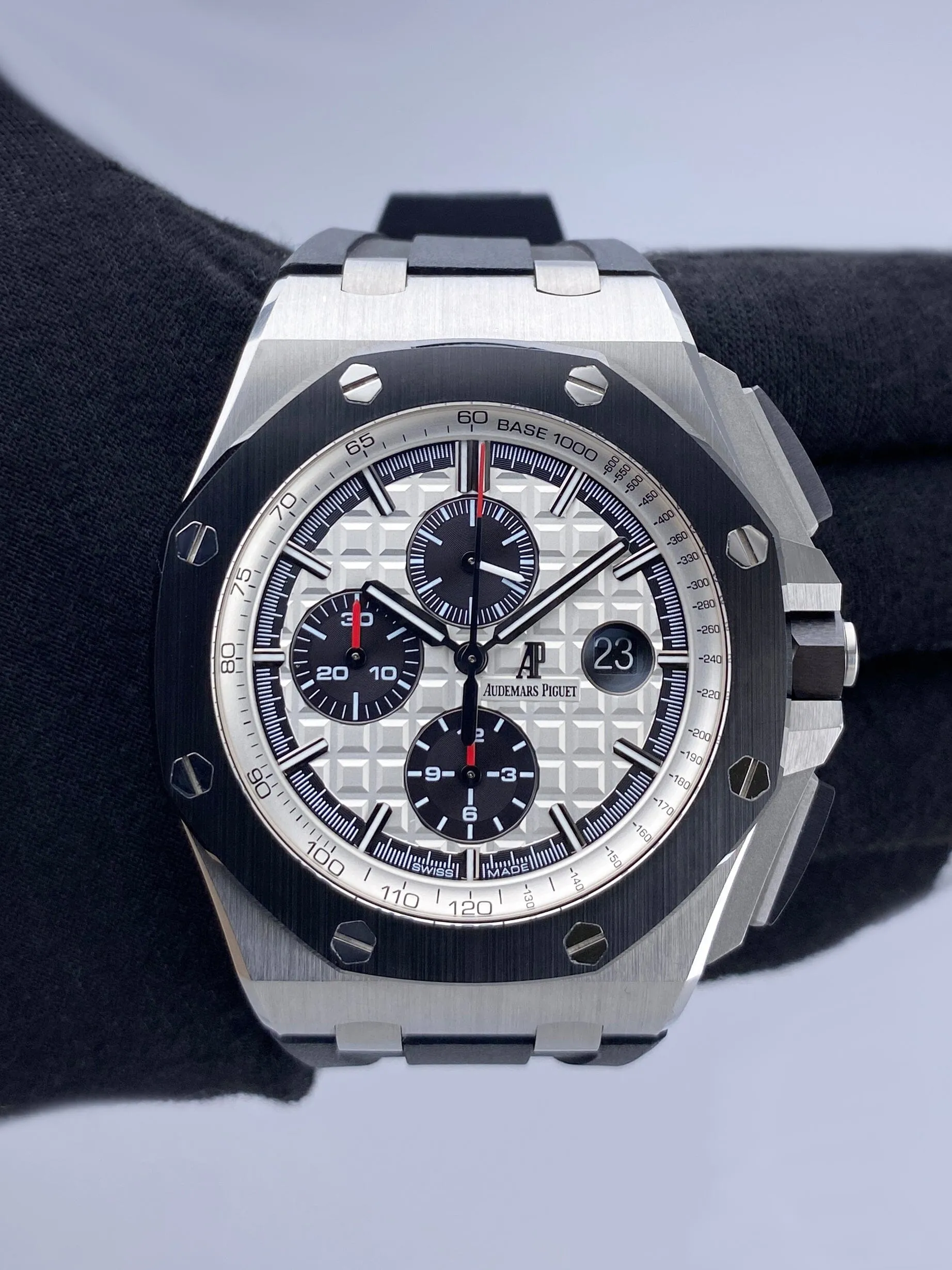 Audemars Piguet Royal Oak Offshore 26400SO Mens Watch Box Papers