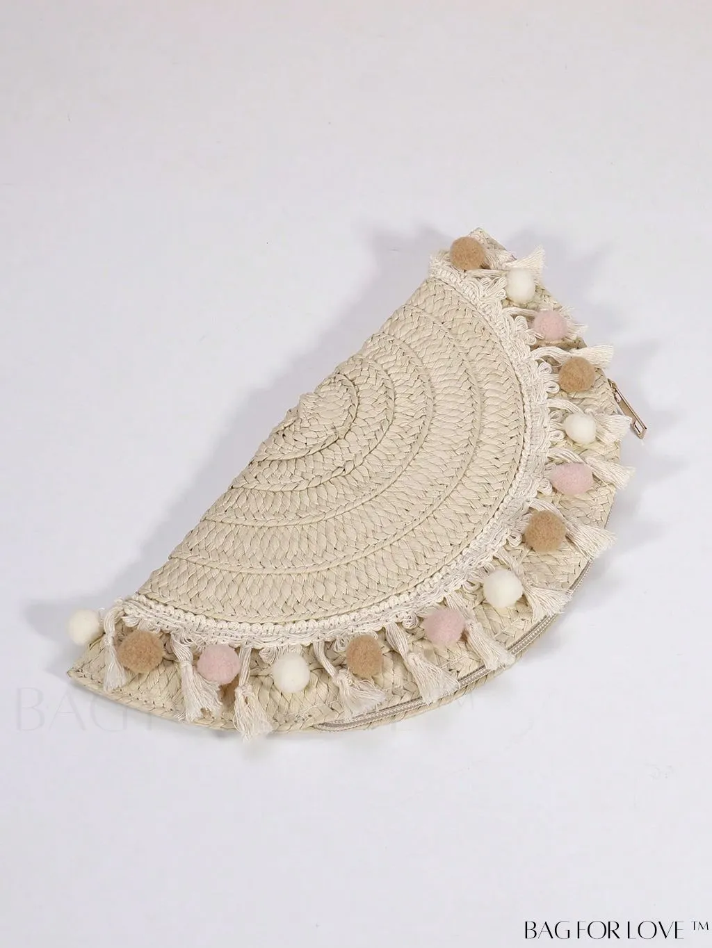 BagForLove - Chic Straw Bag with Tassel Decor, Ideal for Summer Vacations and Beach Travel