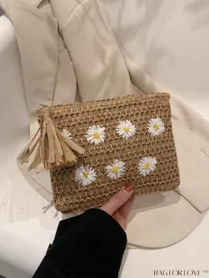 BagForLove - Daisy & Tassel Straw Vacation Bag with Zipper - Chic and Stylish