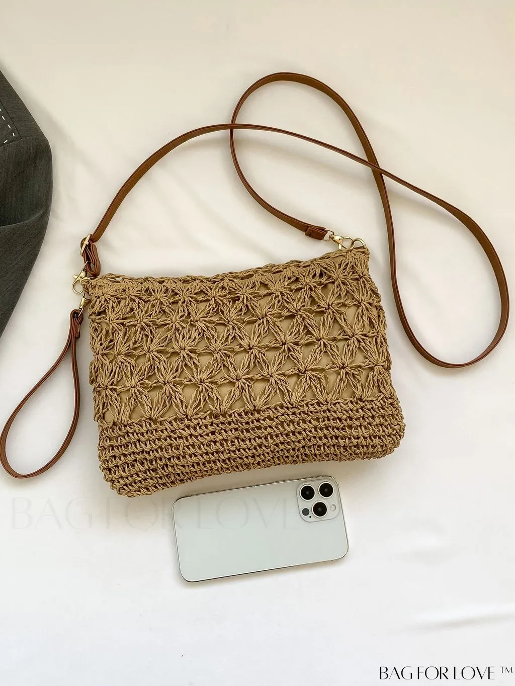 BagForLove - Stylish Medium-Sized Straw Woven Bag with Zipper - Perfect for Vacation
