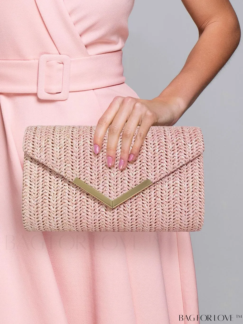 BagForLove - Stylish Pink Woven Straw Crossbody Bag - Perfect for Summer Beach, Envelope Design