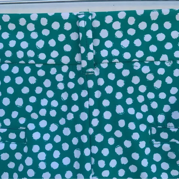 Brand New SPANX 6” Sunshine Shorts Women’s Size S Polka dot Kelly Green 50213R