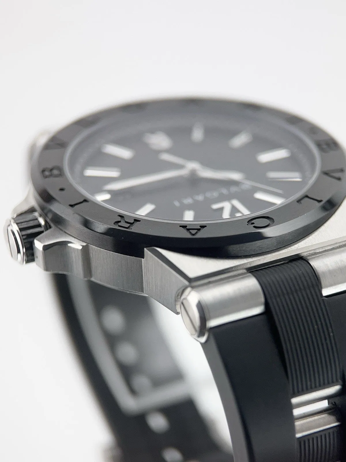 Bulgari Diagono Stainless Steel Black Dial 42mm Automatic Men’s Watch DG42SC