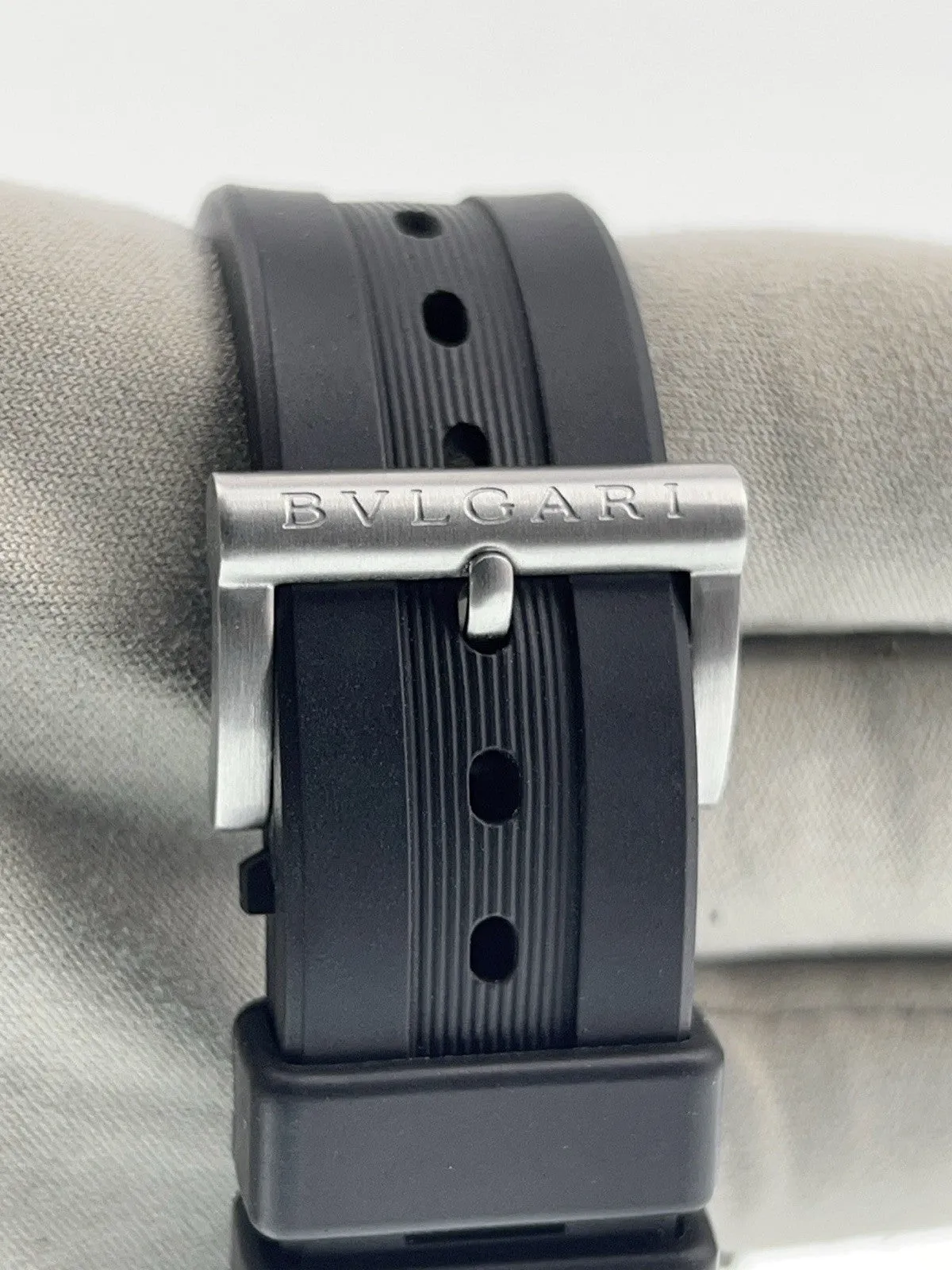 Bulgari Diagono Stainless Steel Black Dial 42mm Automatic Men’s Watch DG42SC