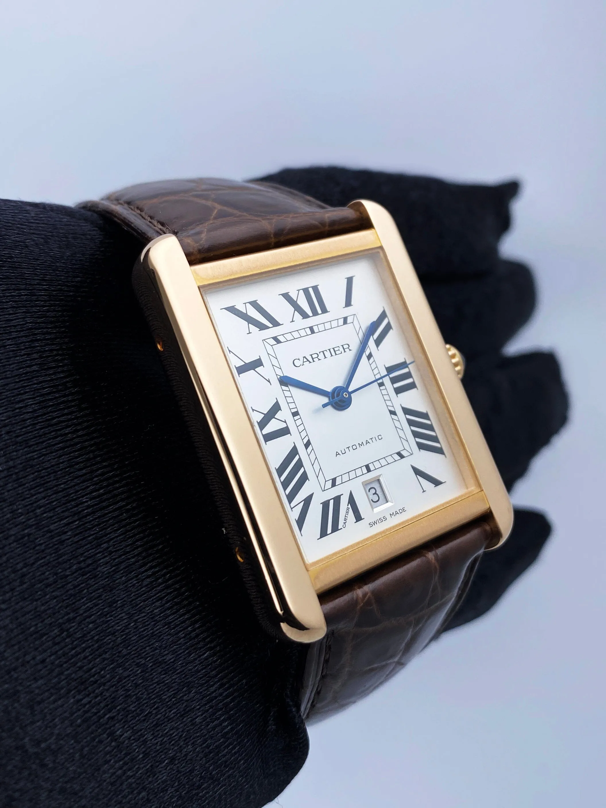 Cartier Tank Solo XL W5200026 18K Rose Gold Mens Watch Box Papers