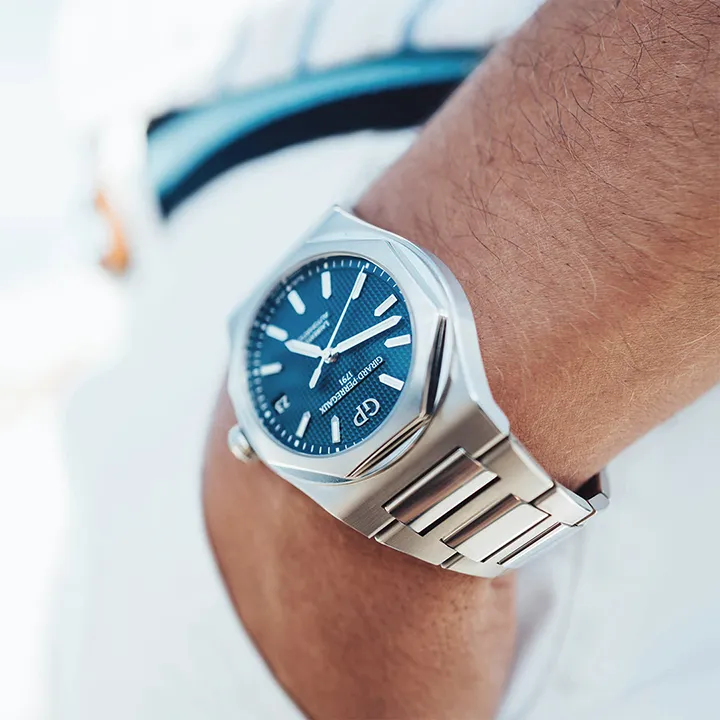 Girard-Perregaux Laureato 42mm Watch with Blue Dial