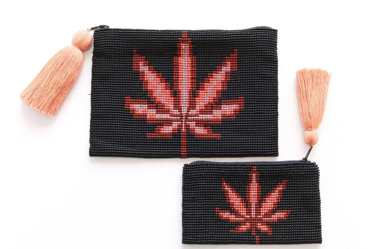 Glass Bead Coin Purse: Leaf - GREEN ON GREEN