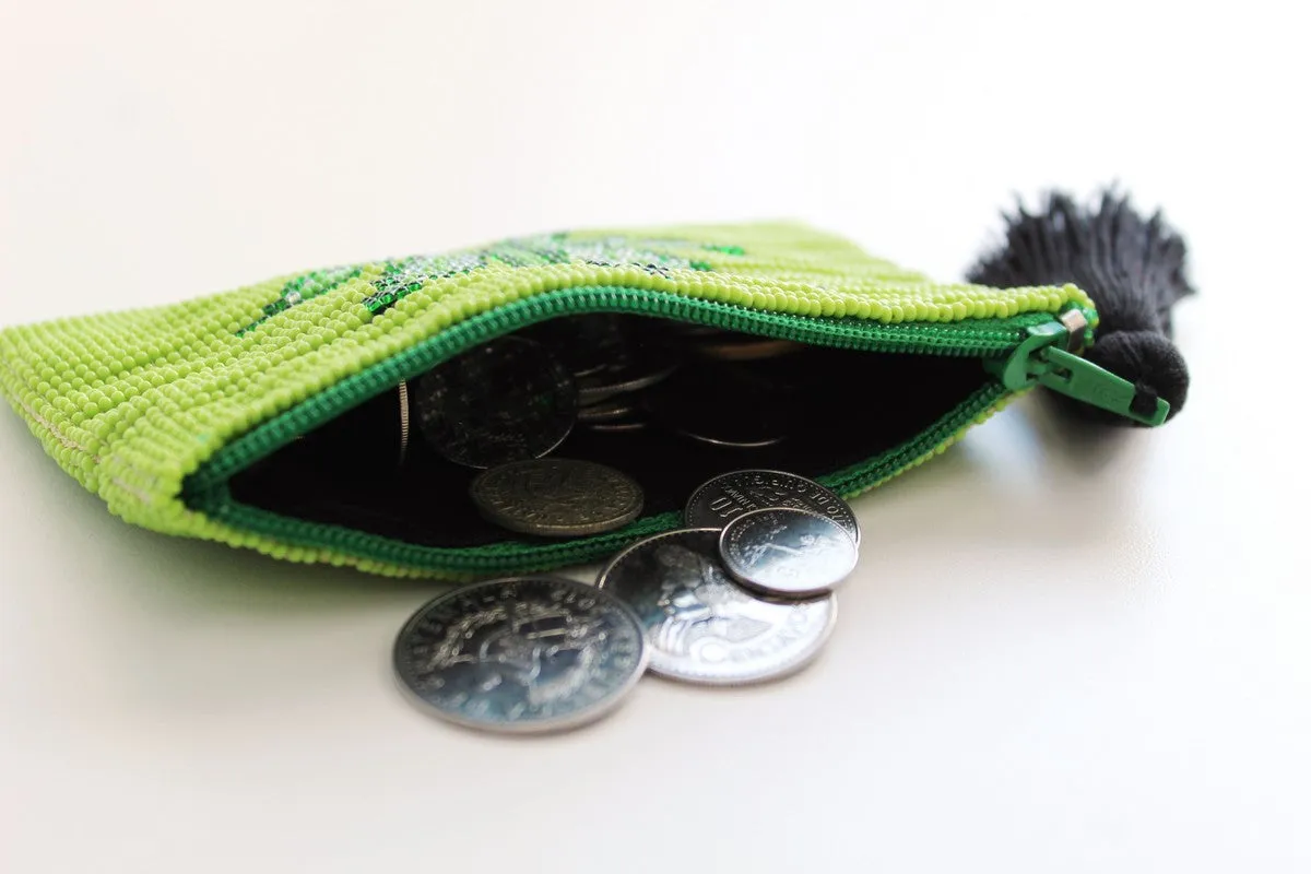 Glass Bead Coin Purse: Leaf - GREEN ON GREEN
