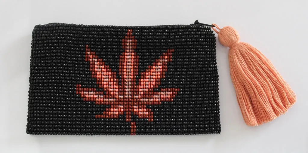 Glass Bead Coin Purse: Leaf - GREEN ON GREEN