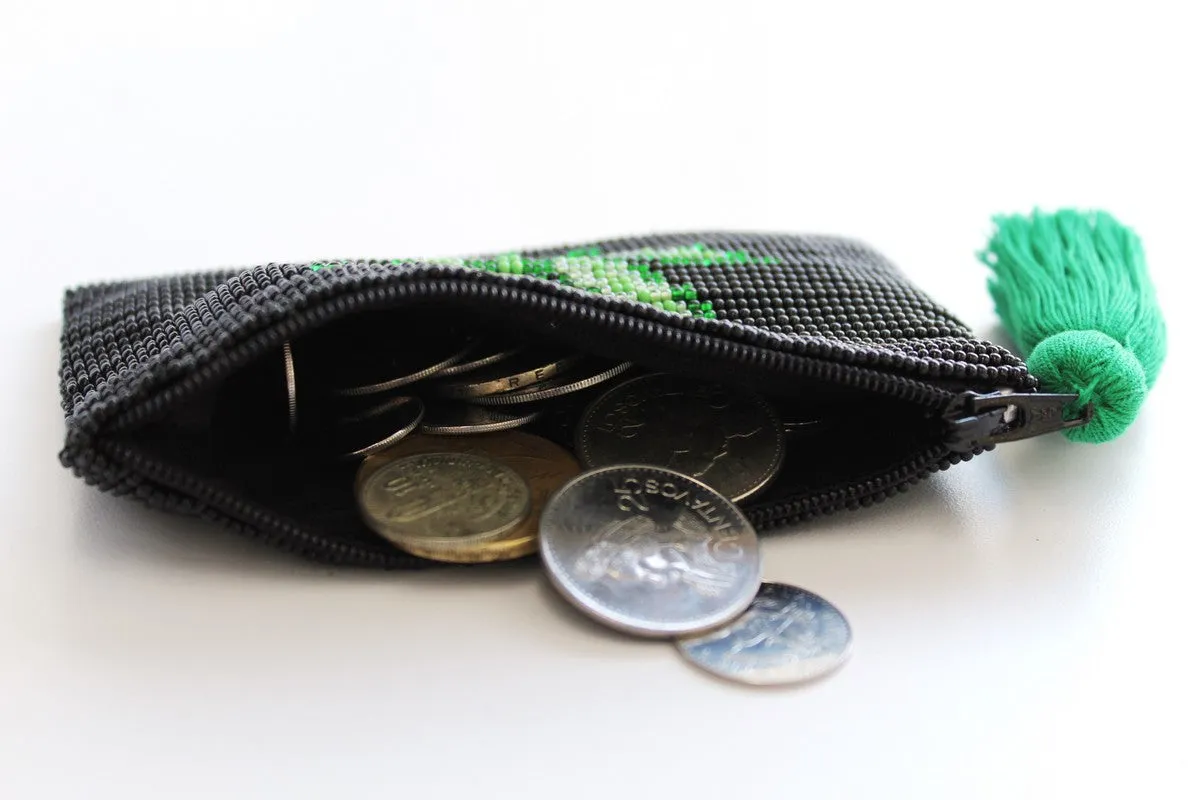 Glass Bead Coin Purse: Leaf - GREEN ON GREEN