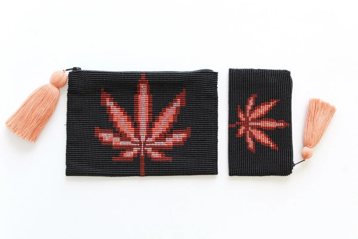 Glass Bead Coin Purse: Leaf - GREEN ON GREEN