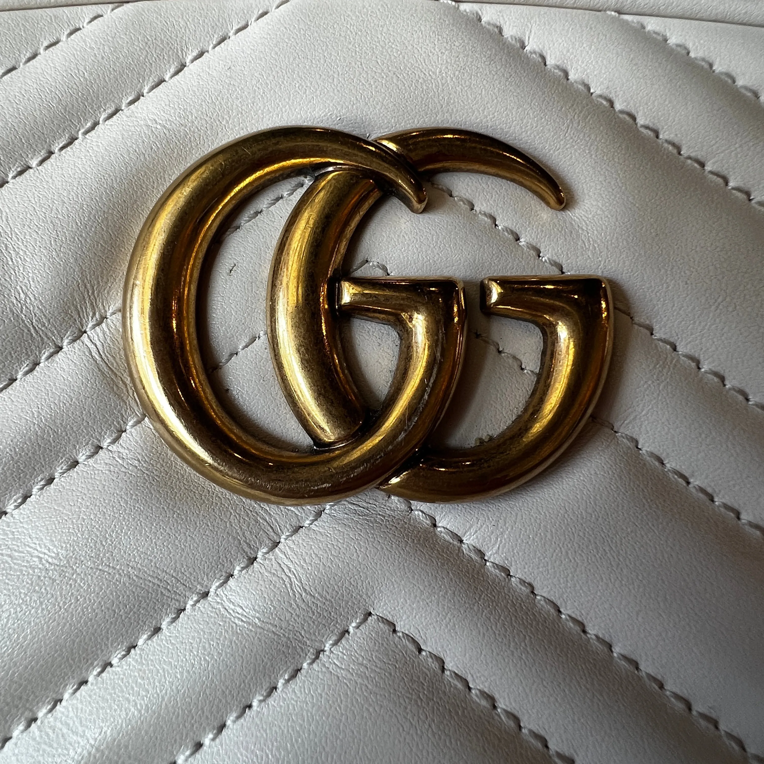 GUCCI GG Marmont White Leather Small Shoulder Bag