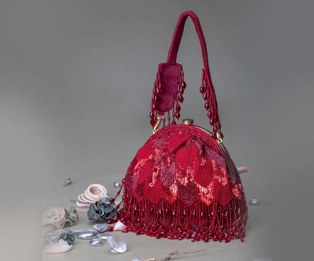 Hrutvy Clutch – Ruby Red