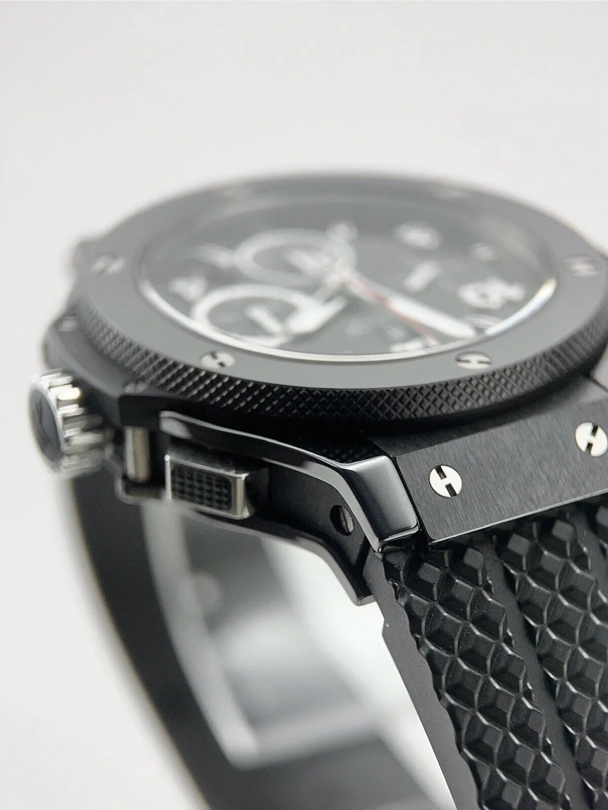 Hublot Big Bang Black Magic Ceramic Black 44mm Automatic Men’s Watch - Box/Paper