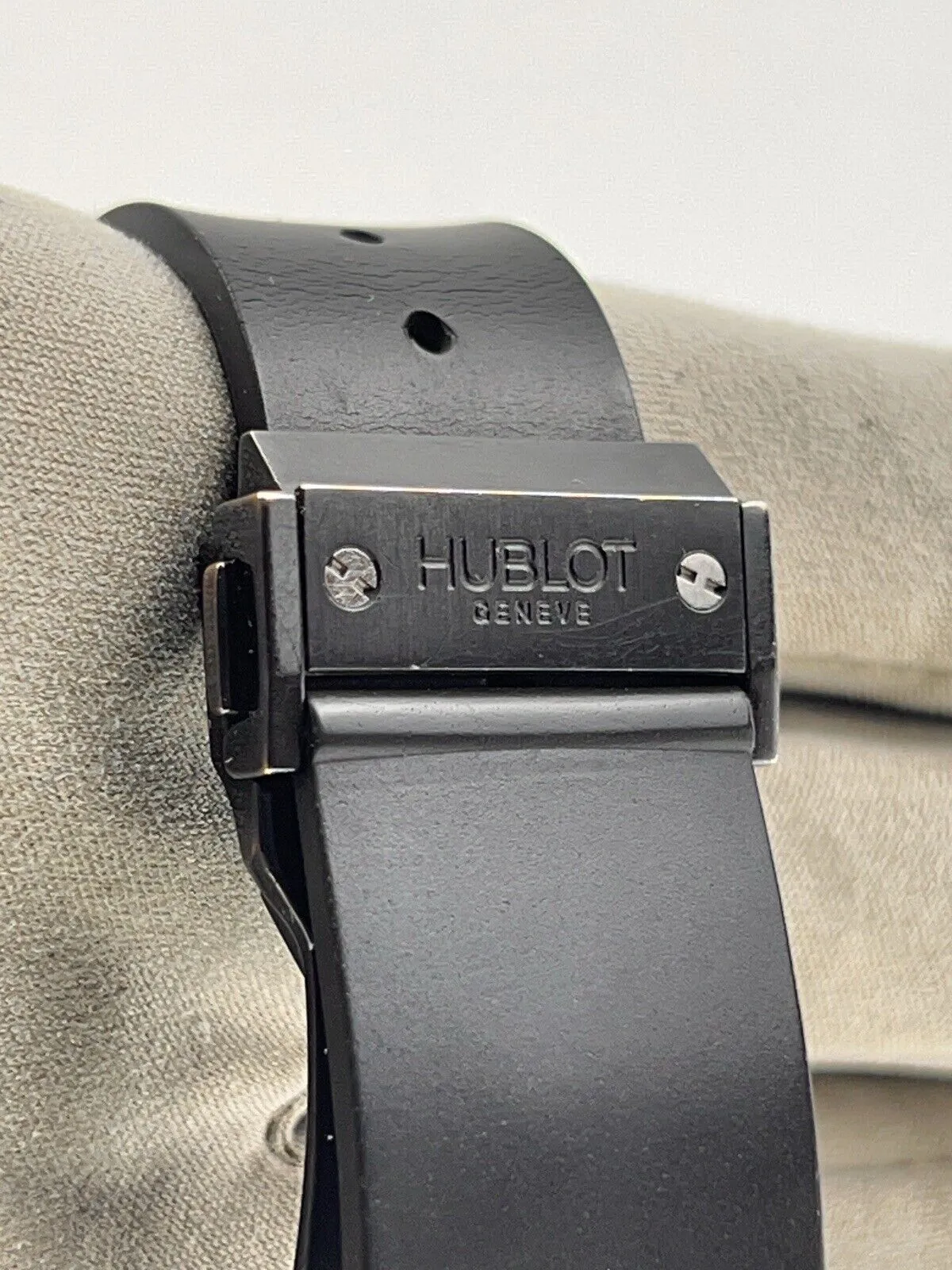 Hublot Big Bang Caviar Ceramic Black 41mm Automatic Men’s Watch