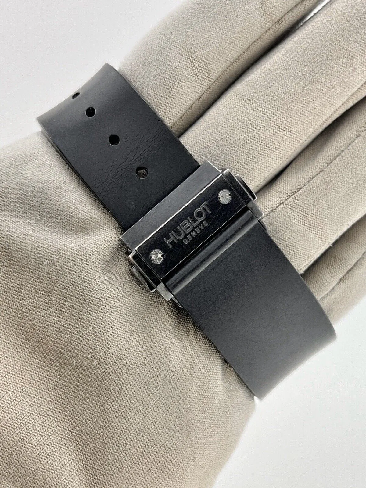 Hublot Big Bang Caviar Ceramic Black 41mm Automatic Men’s Watch