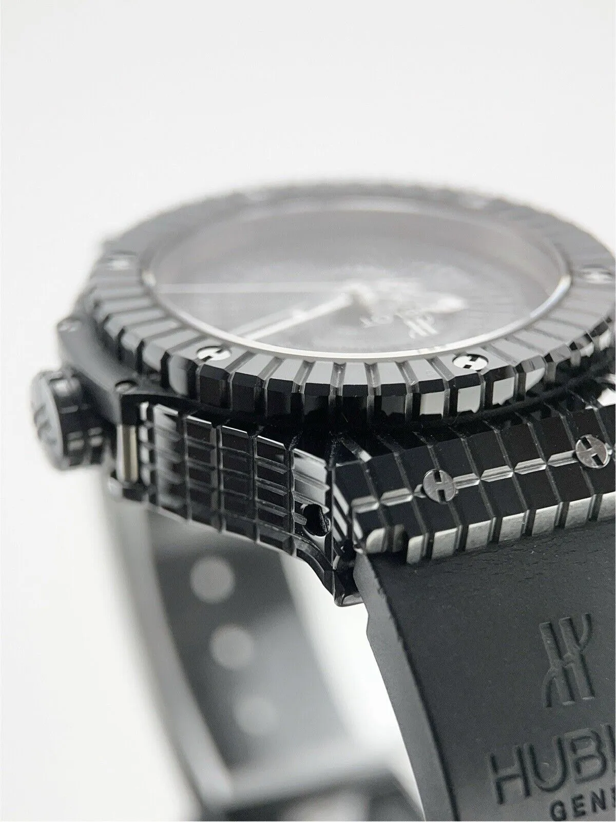 Hublot Big Bang Caviar Ceramic Black 41mm Automatic Men’s Watch