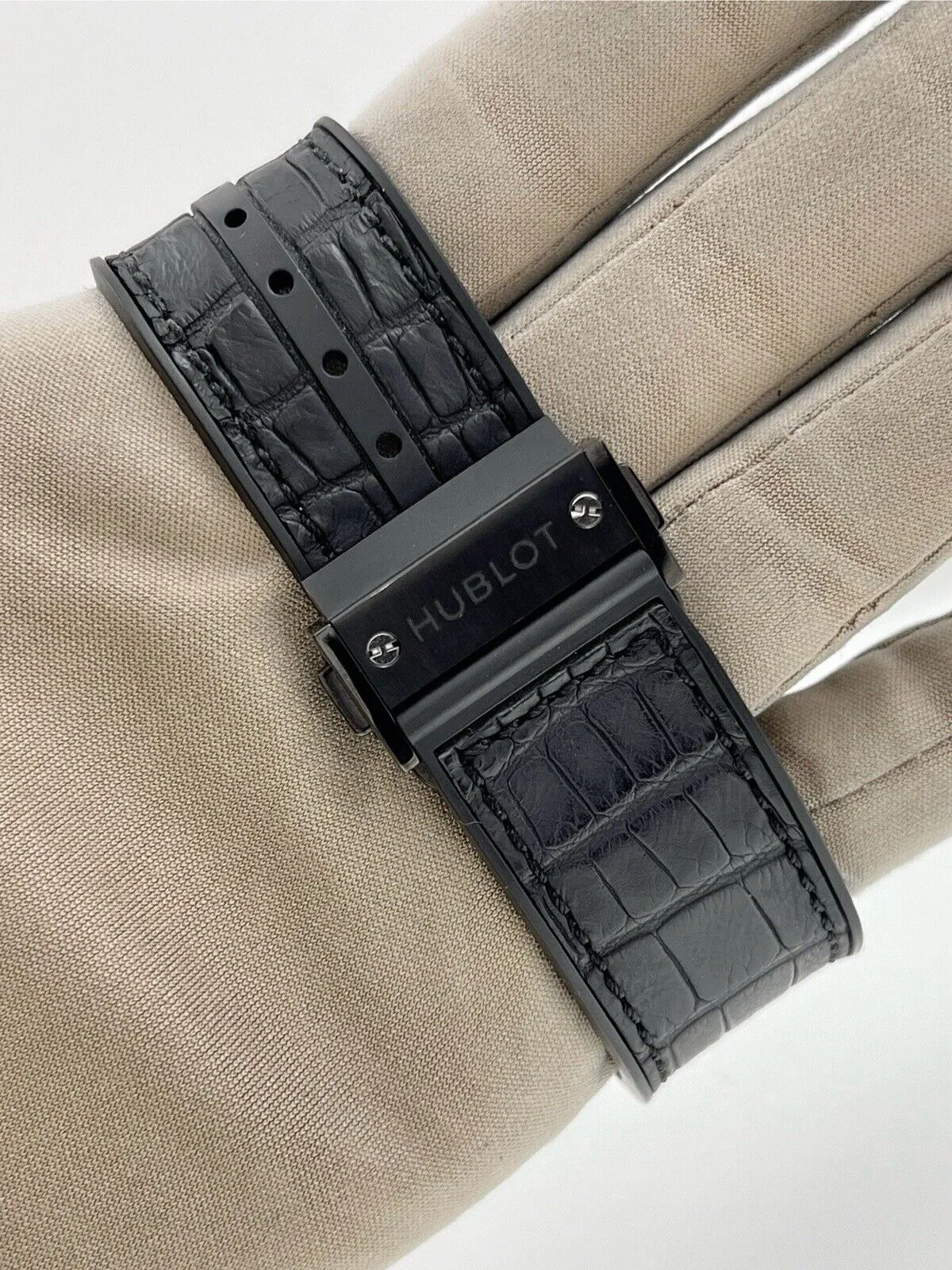 Hublot Big Bang Ceramic Black 44mm Automatic Men’s Watch 301.CI.1770.GR