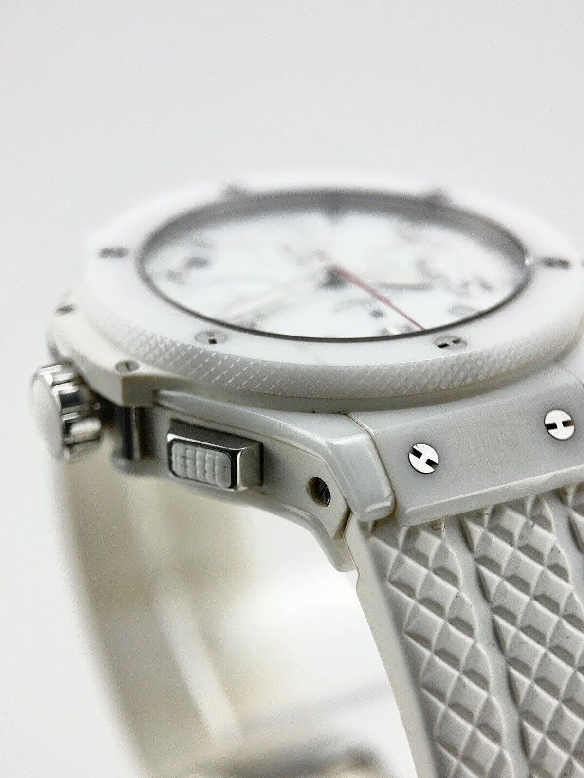 Hublot Big Bang Ceramic White 41mm Automatic Men’s Watch 342.CH.230.RW