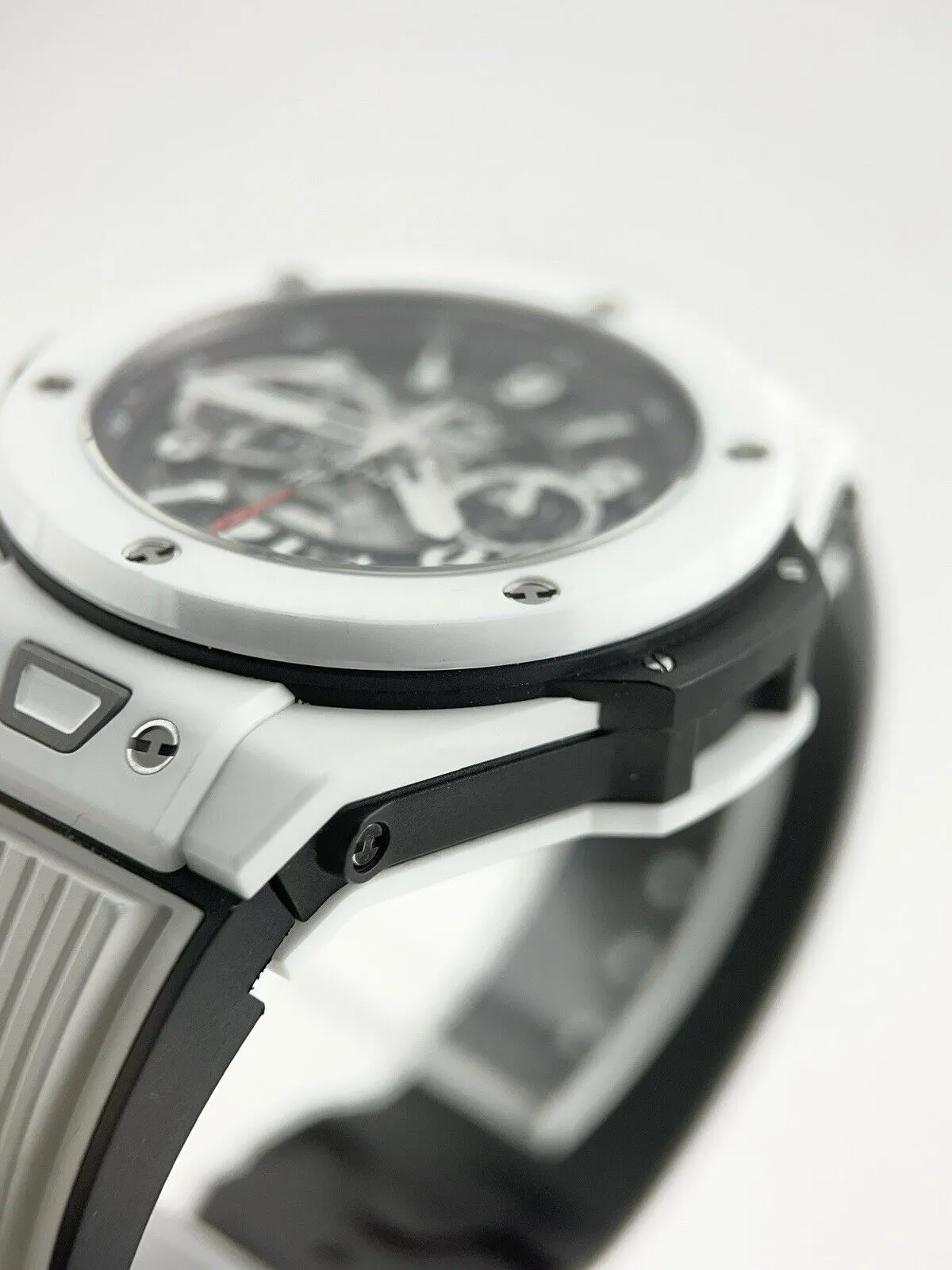 Hublot Big Bang Unico Ceramic White 45mm Automatic Men’s Watch 411.HX.1170.RX