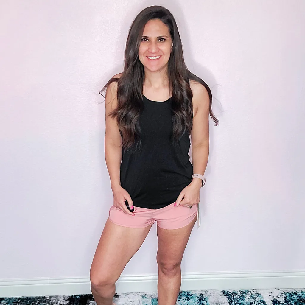 I workout Rose Shorts