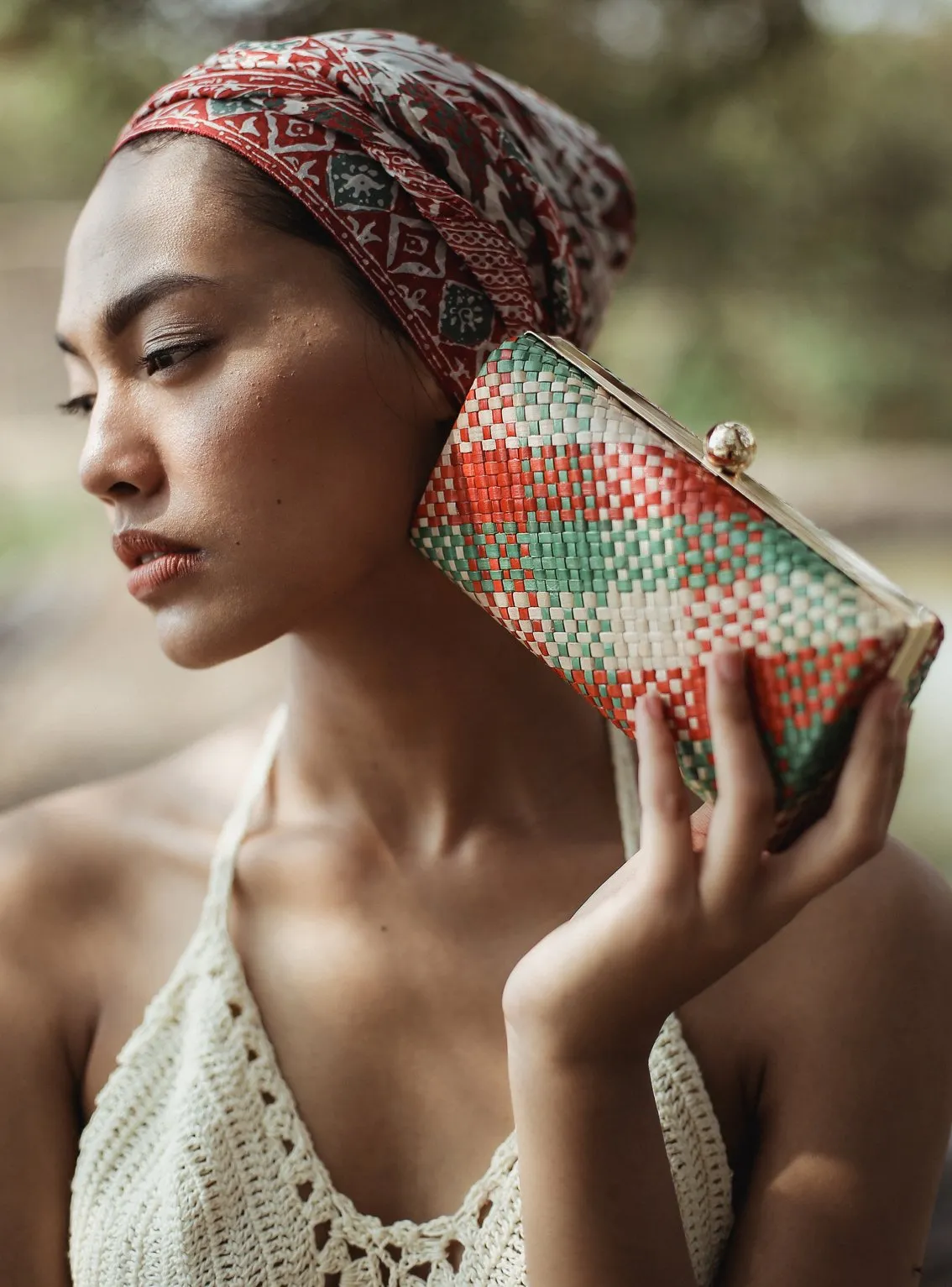 Kotta Florence Handwoven Straw Clutch