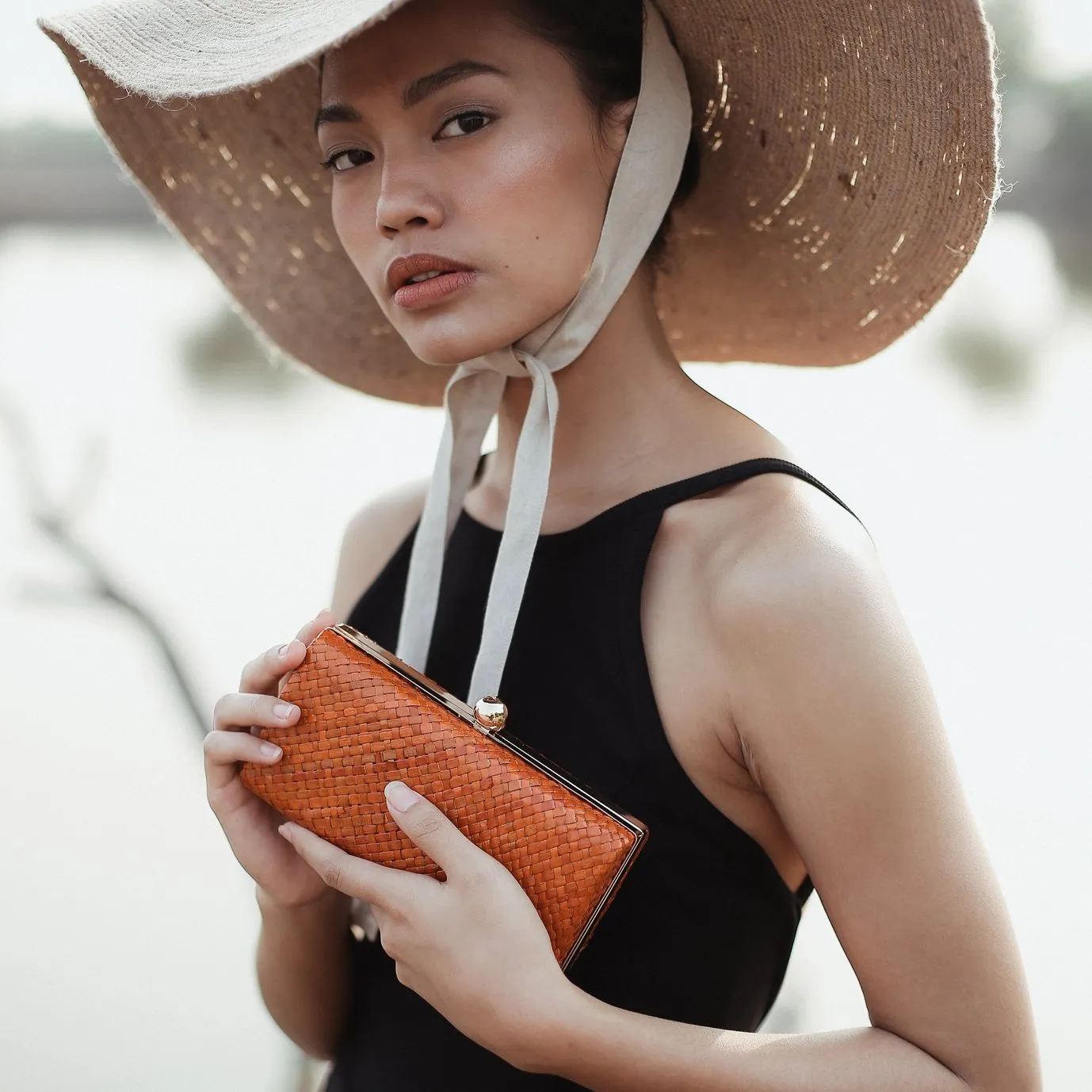 Kotta Karang Handwoven Straw Clutch