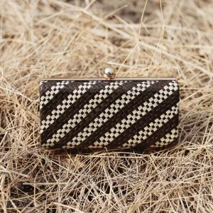 Kotta Pandawa Handwoven Straw Clutch