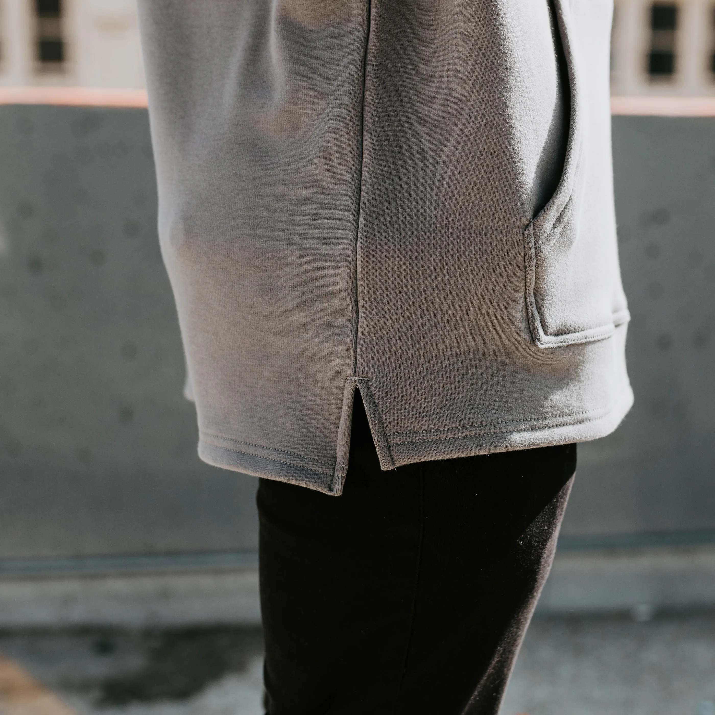 MFG SPLIT-HEM HOODIE - GRAPHITE