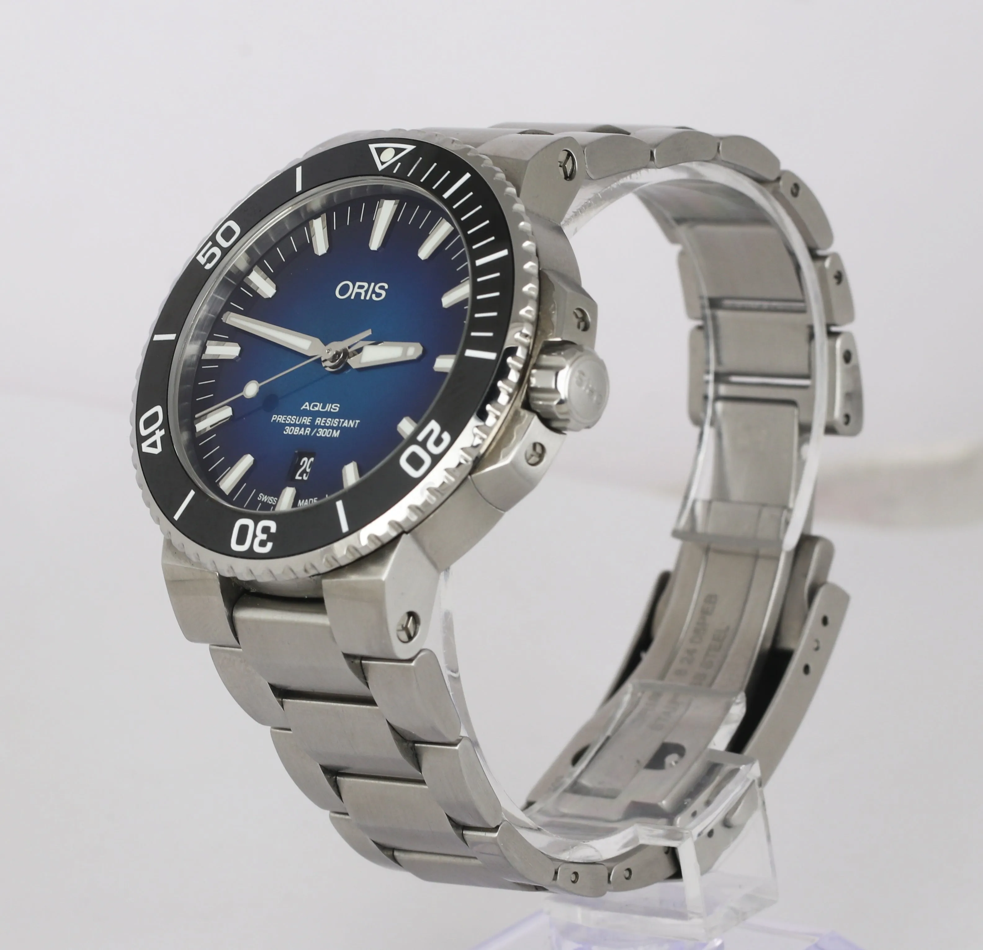 MINT Oris Aquis 7730 Blue Stainless Steel 43.5mm Automatic Black Ceramic Watch