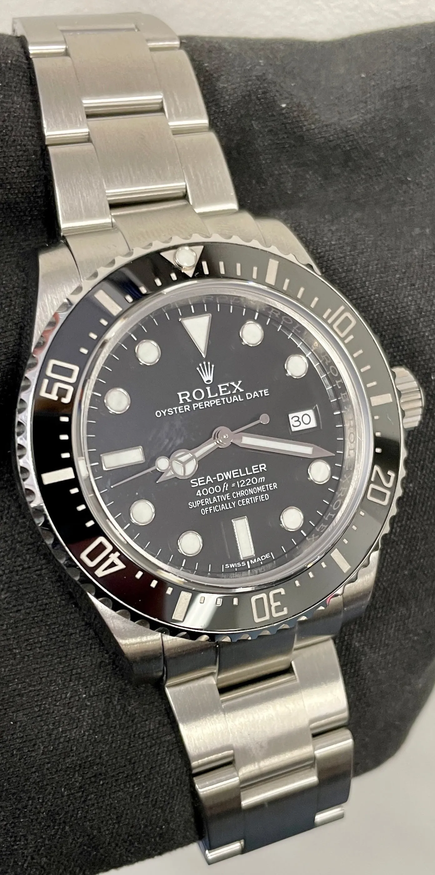 MINT Rolex Sea-Dweller 4000 SD4K Ceramic Black 40mm Stainless Steel Watch 116600