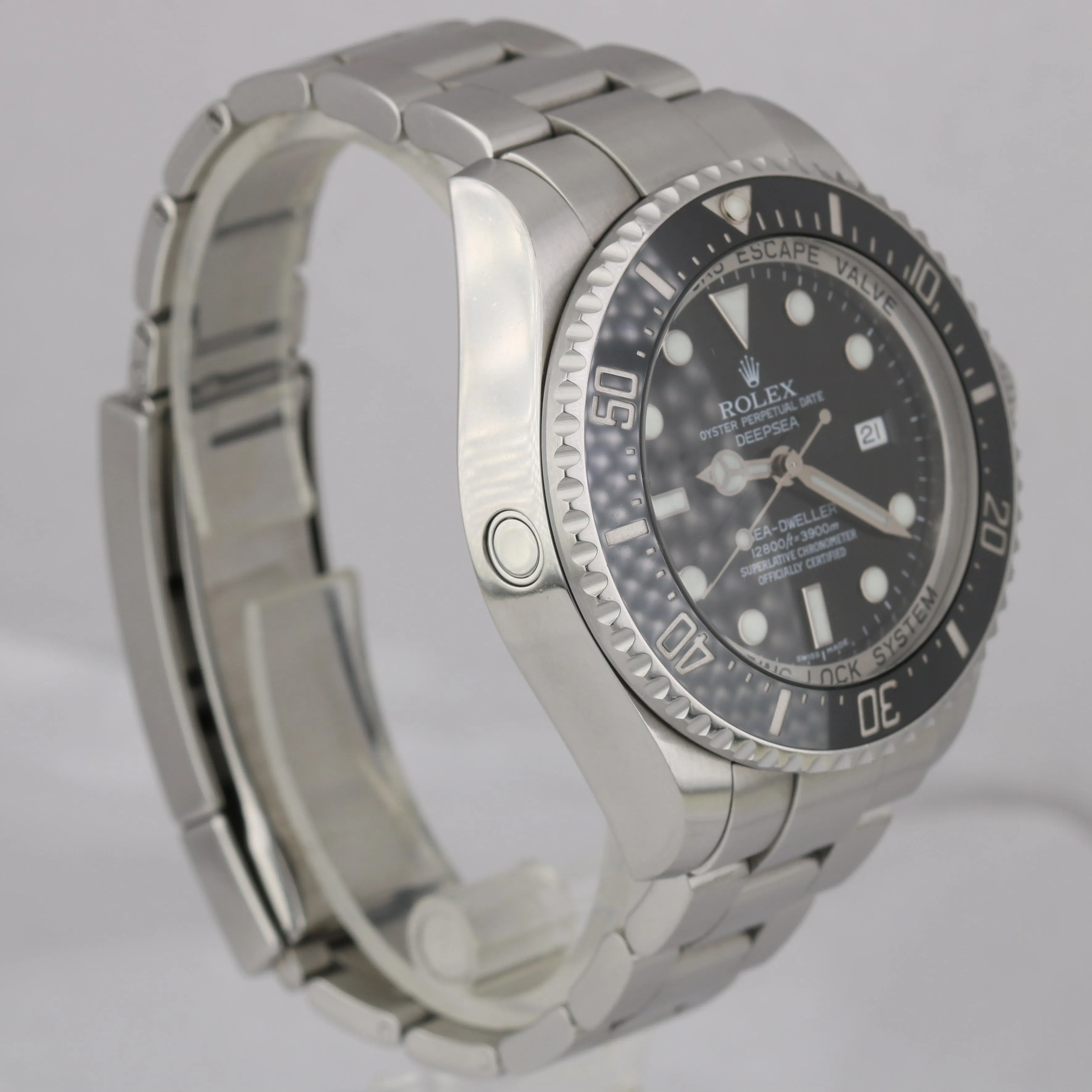MINT Rolex Sea-Dweller Deepsea Stainless Steel 44mm Black Dive Watch 116660