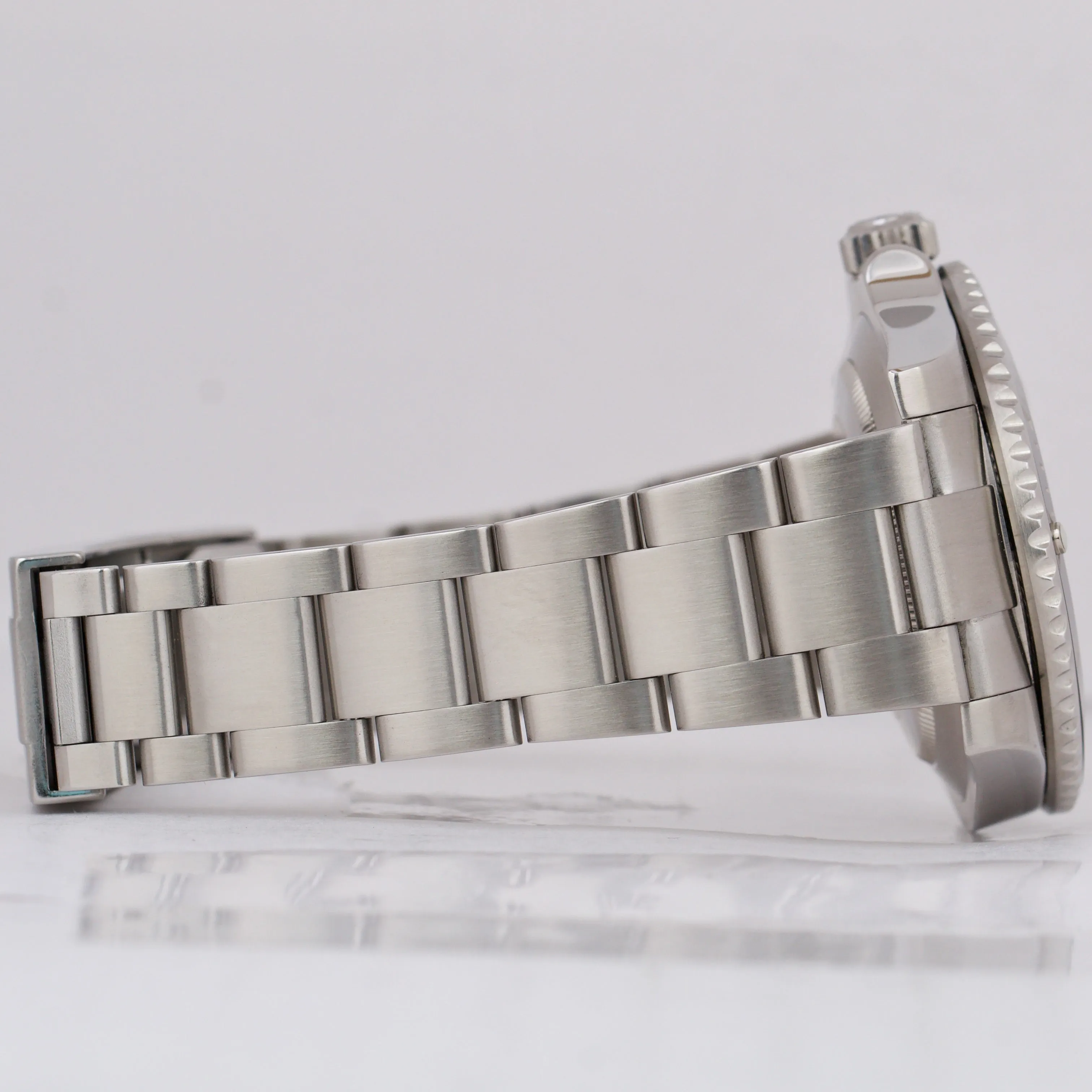 MINT Rolex Submariner Date Stainless Steel Black Ceramic 40mm 116610 LN Watch