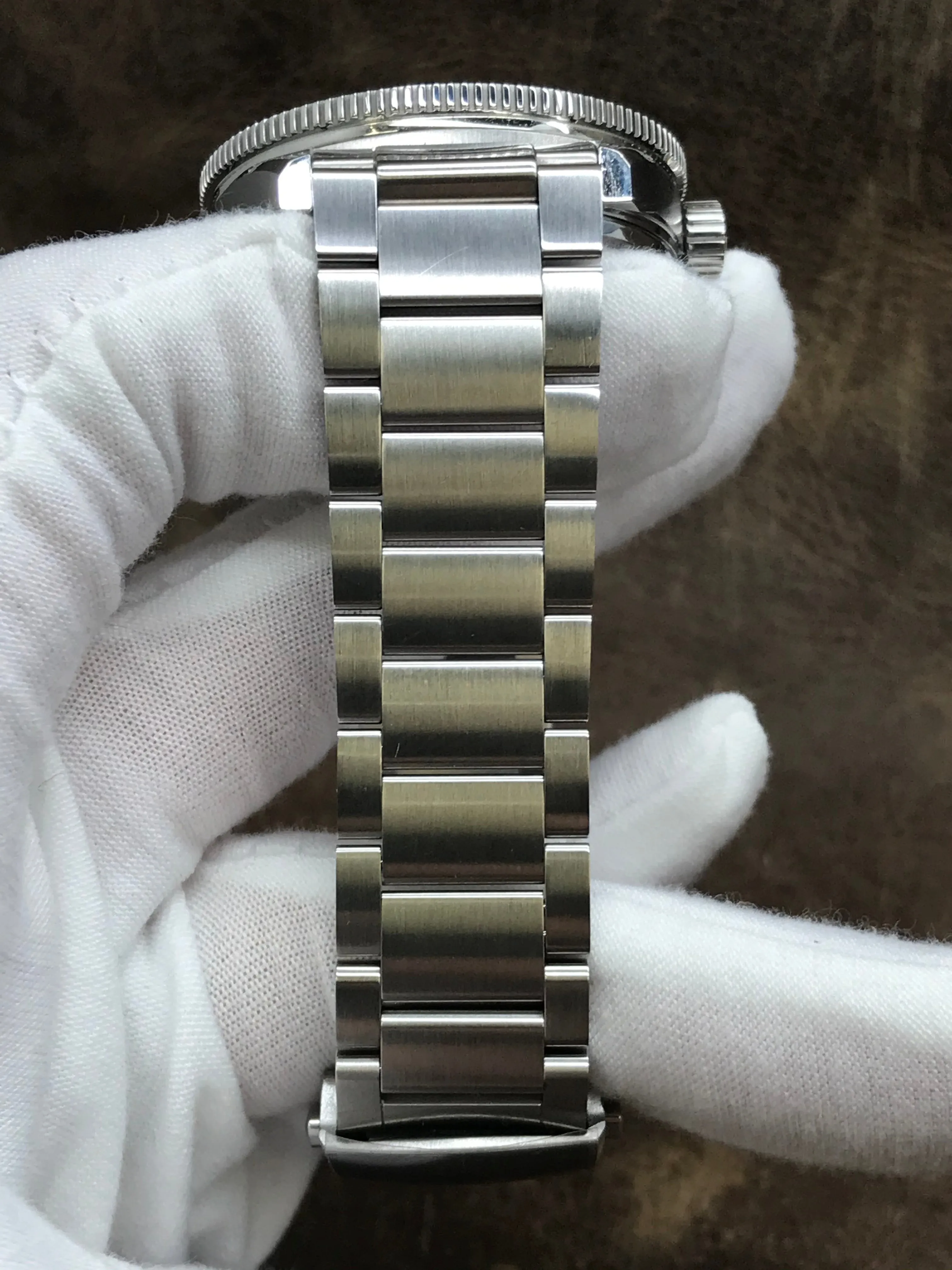 Omega Seamaster 300 L.E James Bond James Bond 007 Spectre 233.32.41.21.01.001 Black Dial Automatic  Men's Watch