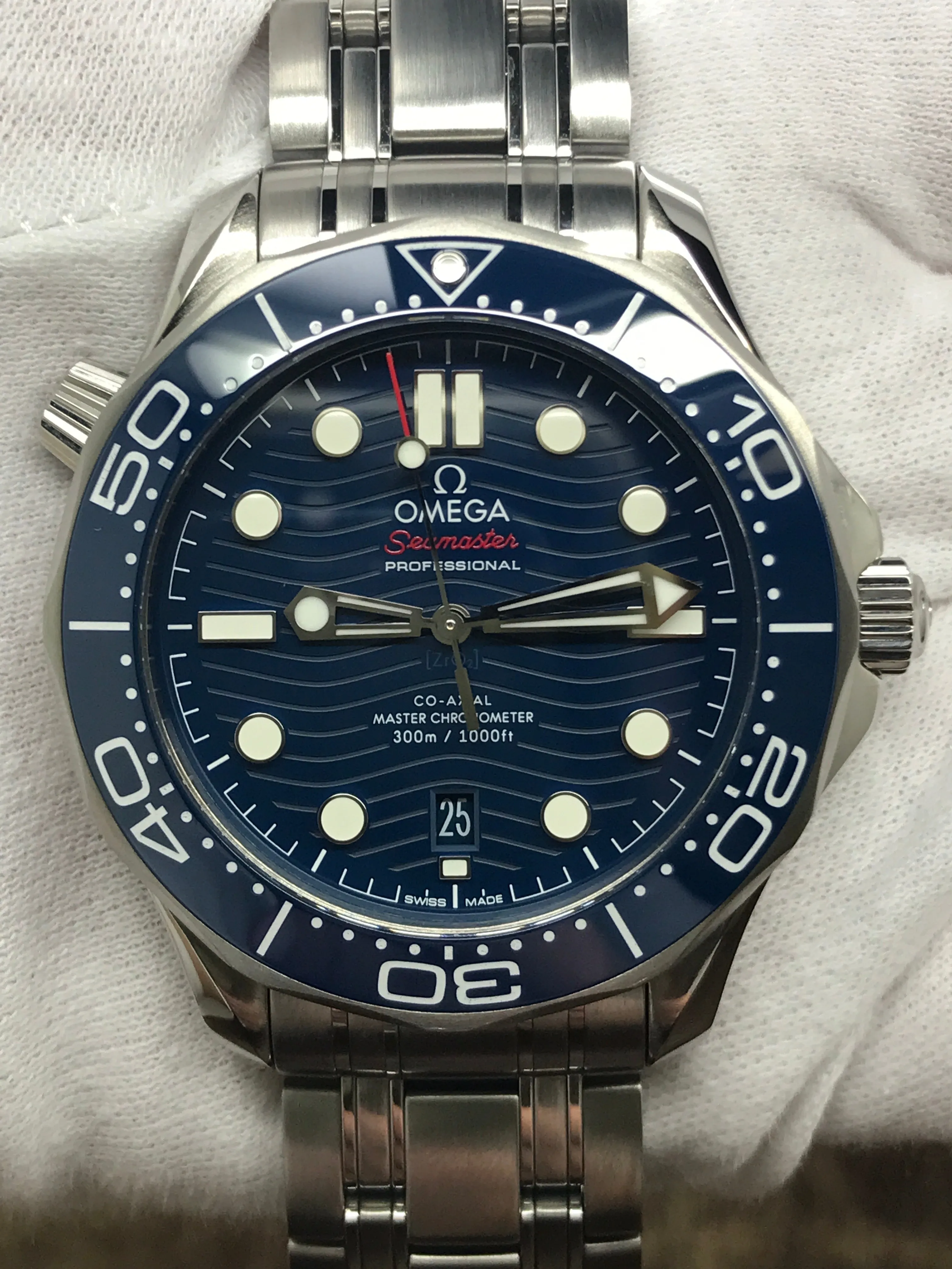 Omega Seamaster Diver 300M Ceramic 210.30.42.20.03.001 Blue Wave Dial Automatic Men's Watch
