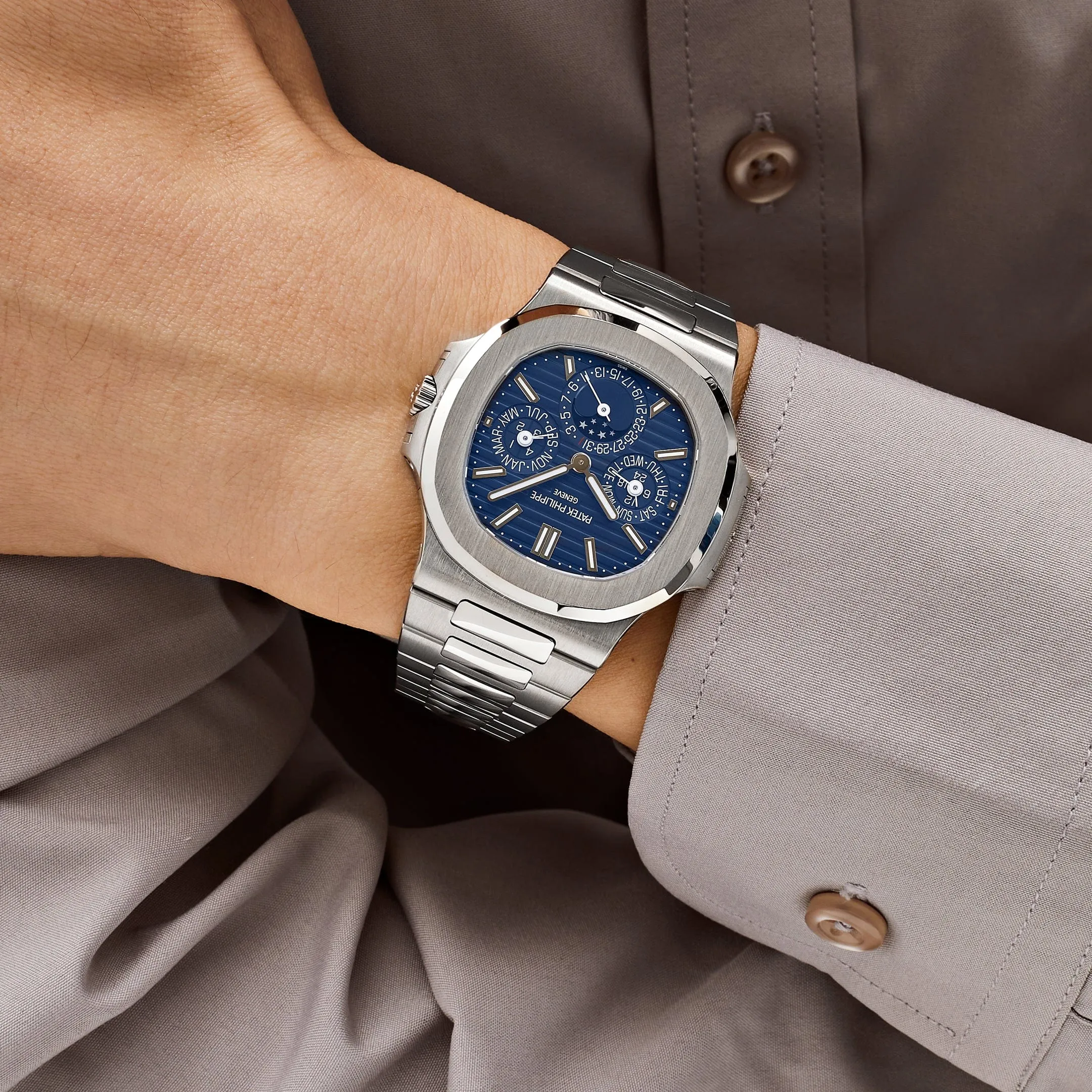 PP Luxury Watches Nautilus 5740/1G-001 Perpetual Calendar Moon Phases (2024)