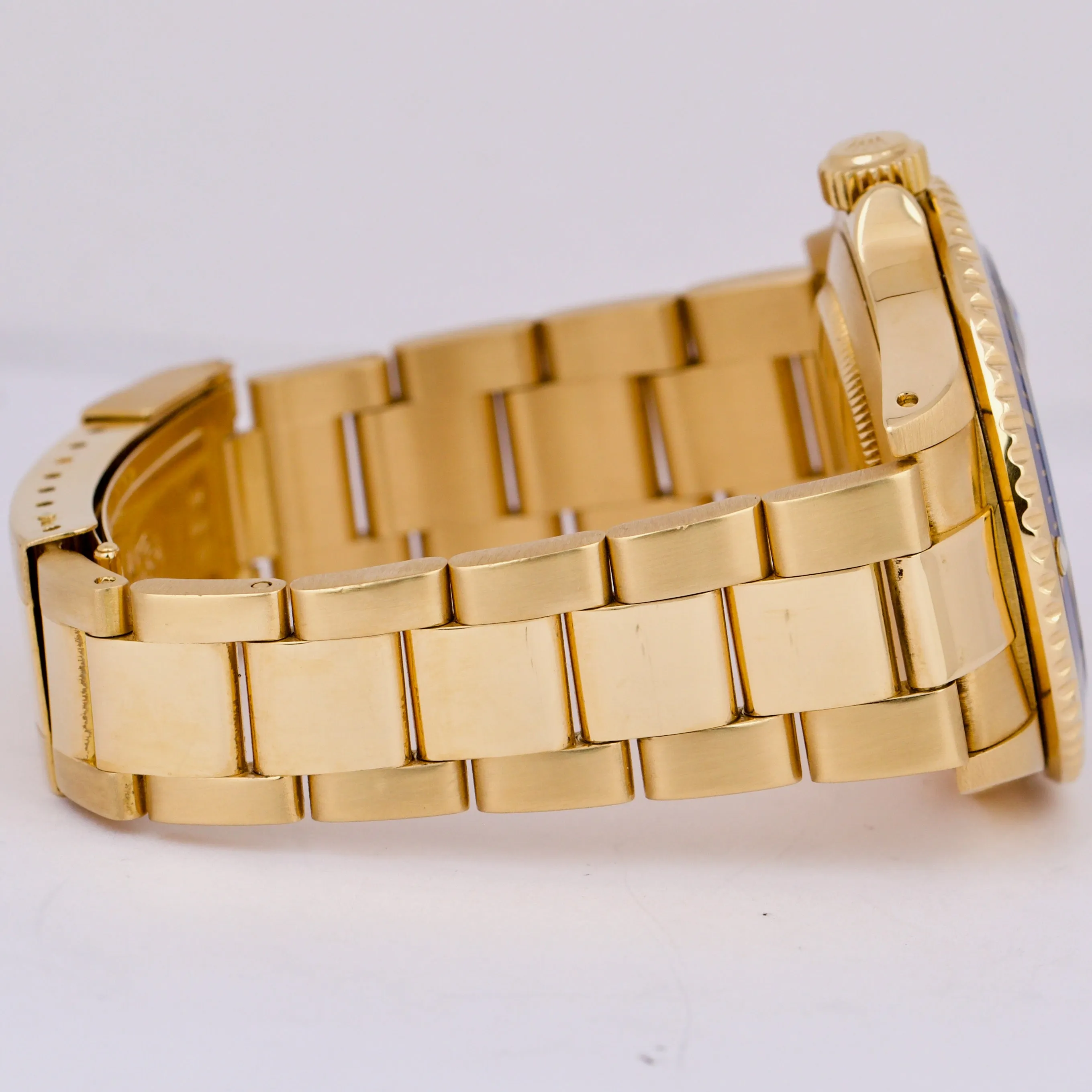 Rolex Submariner Date BLUE 18K Yellow Gold 40mm Oyster Automatic 16618 Watch