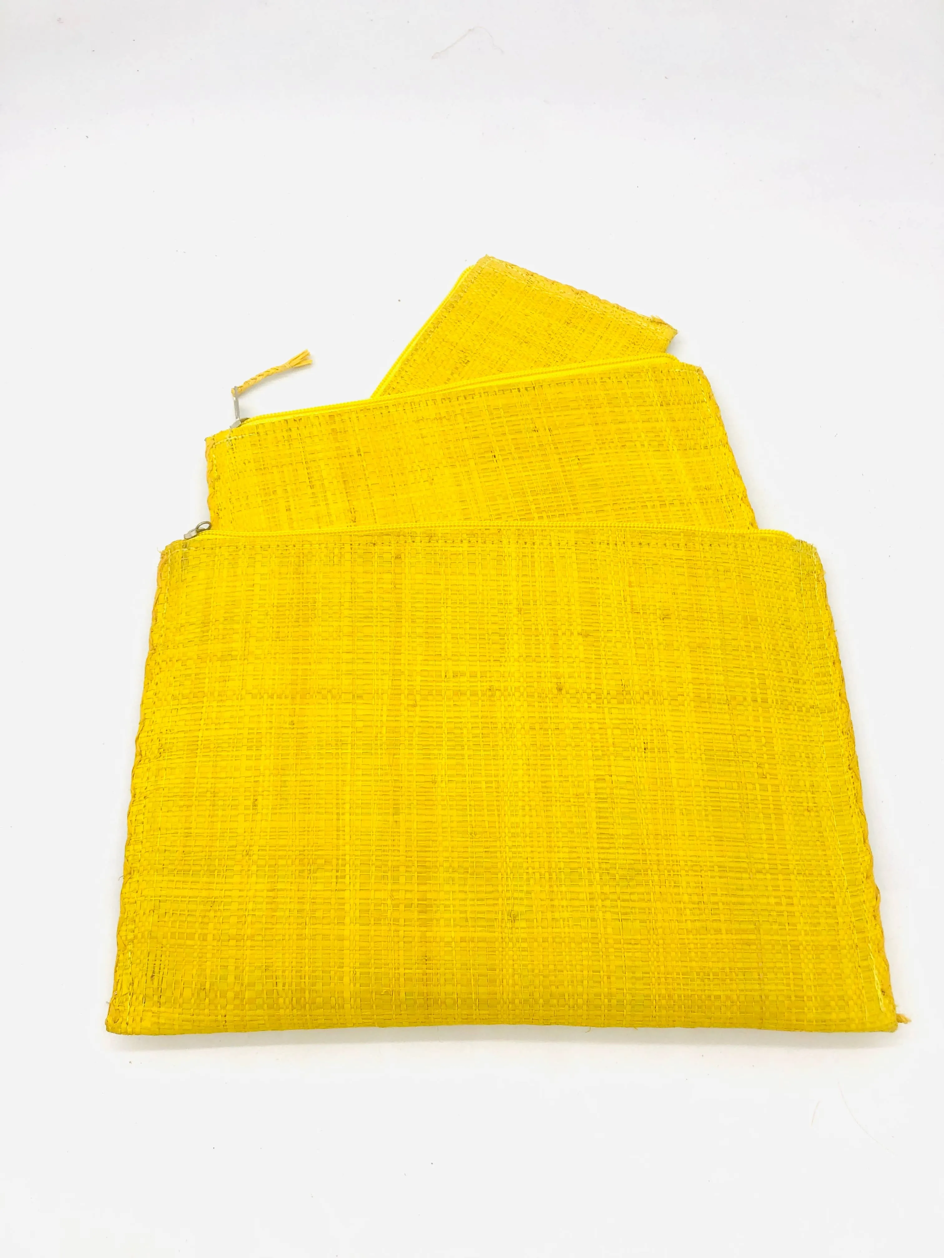 Set of 3 Nesting Zippered Straw Clutches Solid Colors: Solid / Natural