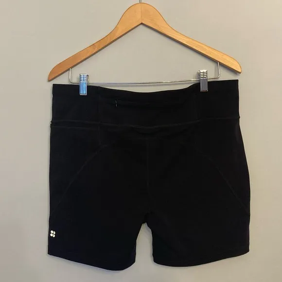 Sweaty Betty Power 6&quot; Biker Shorts in Black
