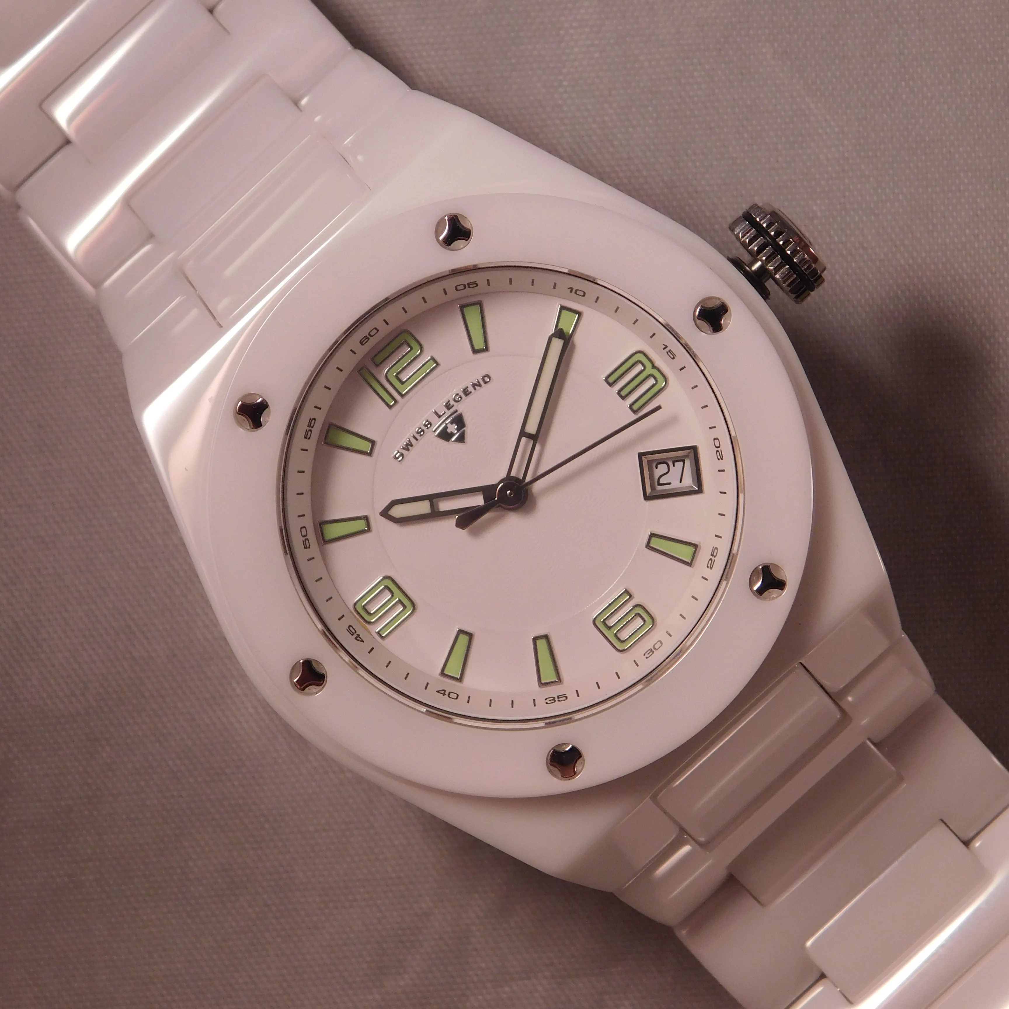 Swiss Legend Throttle White Ceramic Date New Battery Mens Watch....40mm