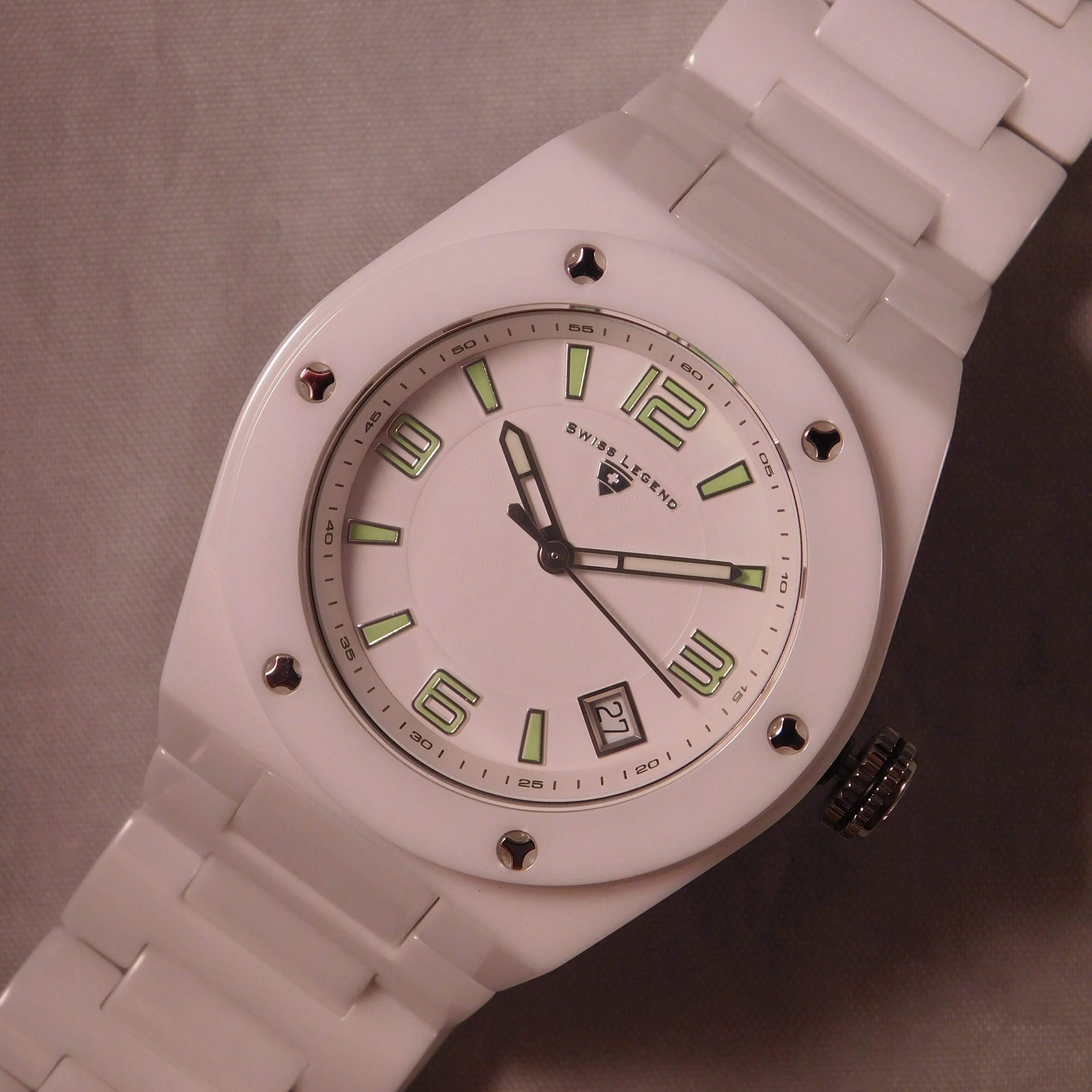 Swiss Legend Throttle White Ceramic Date New Battery Mens Watch....40mm