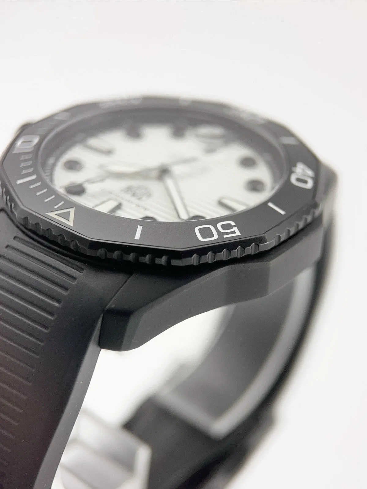 Tag Heuer Aquaracer Stainless Steel Lume Dial 43mm Automatic Men’s Watch WBP201D