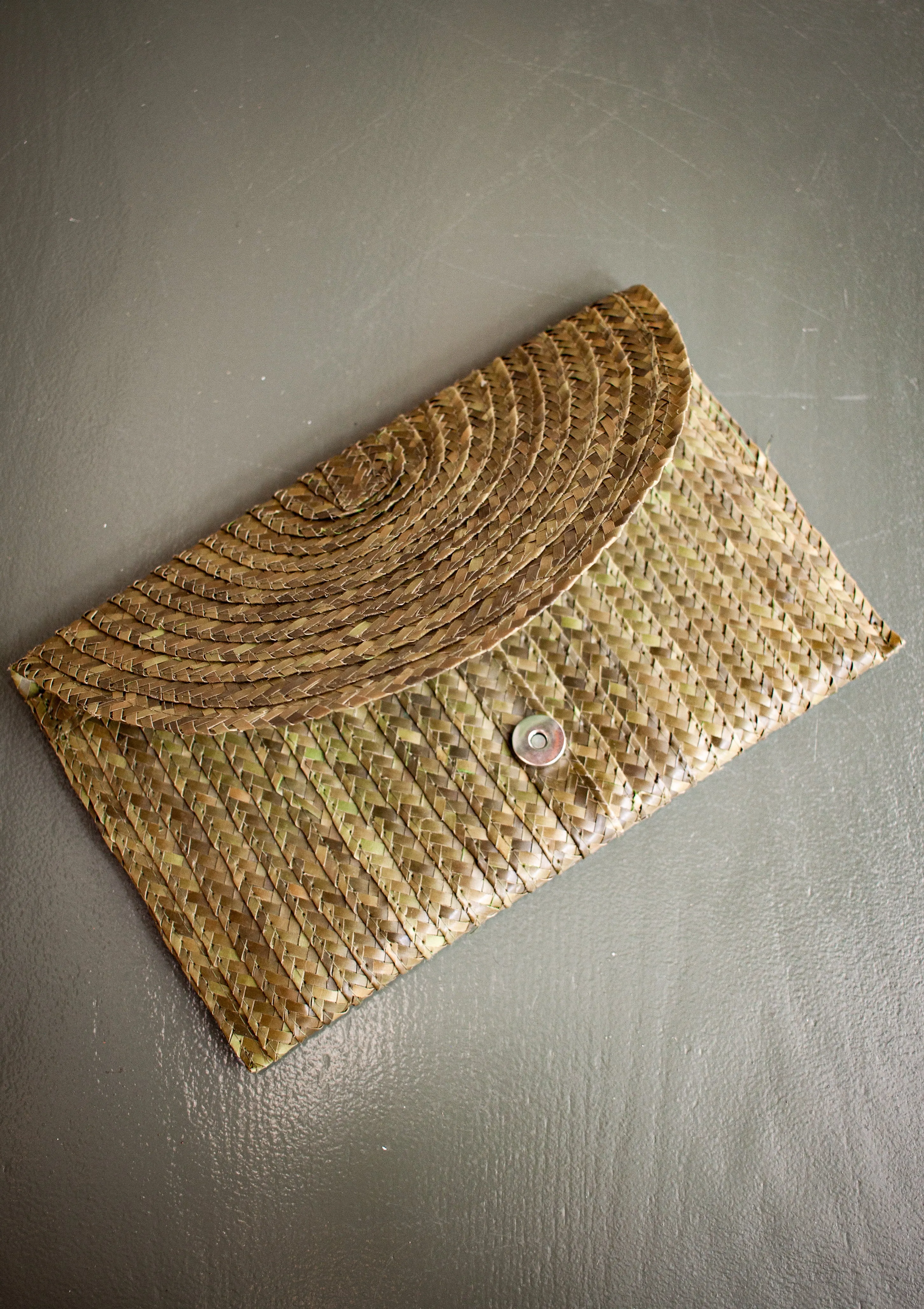 Weaved Straw Clutches