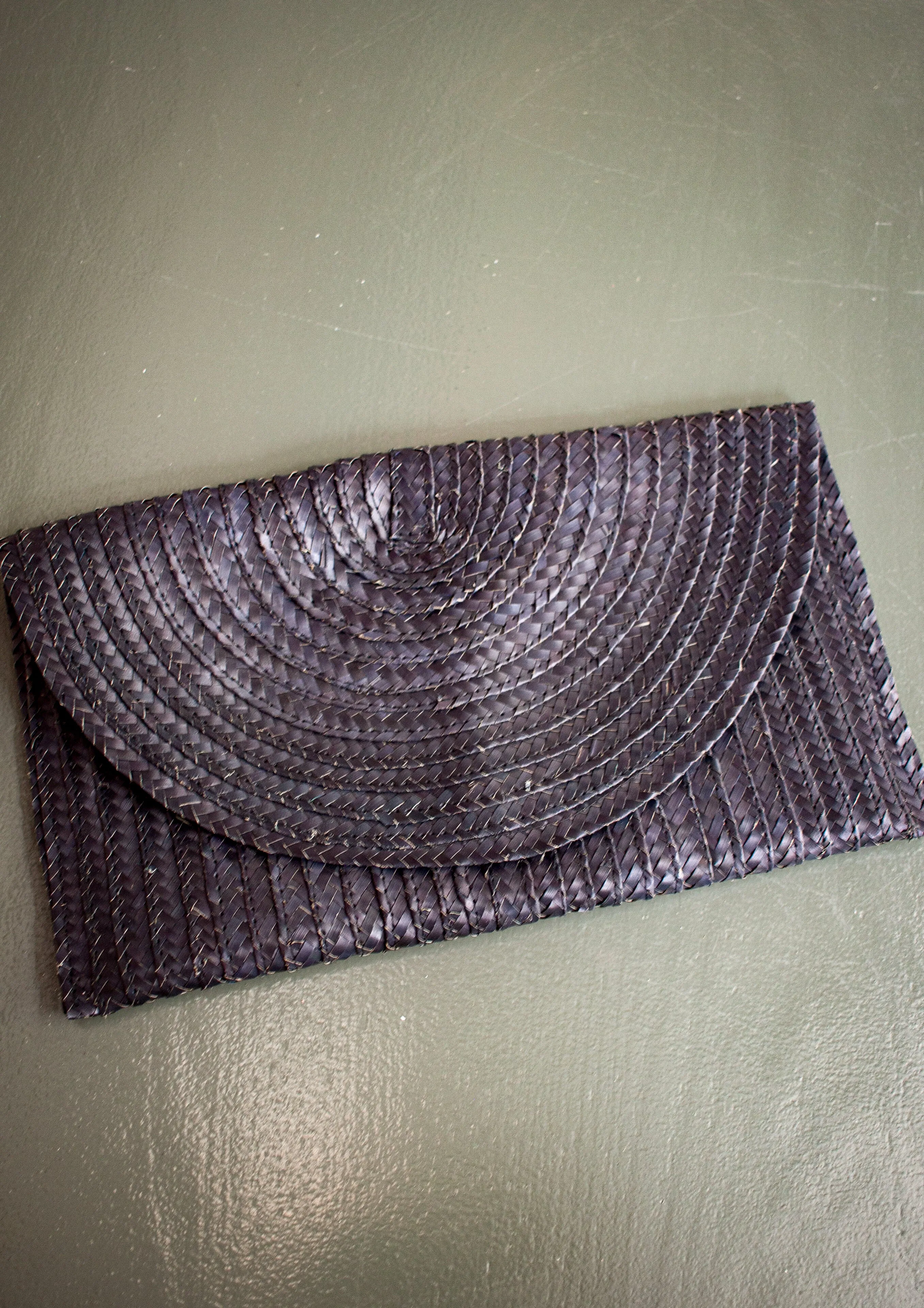 Weaved Straw Clutches
